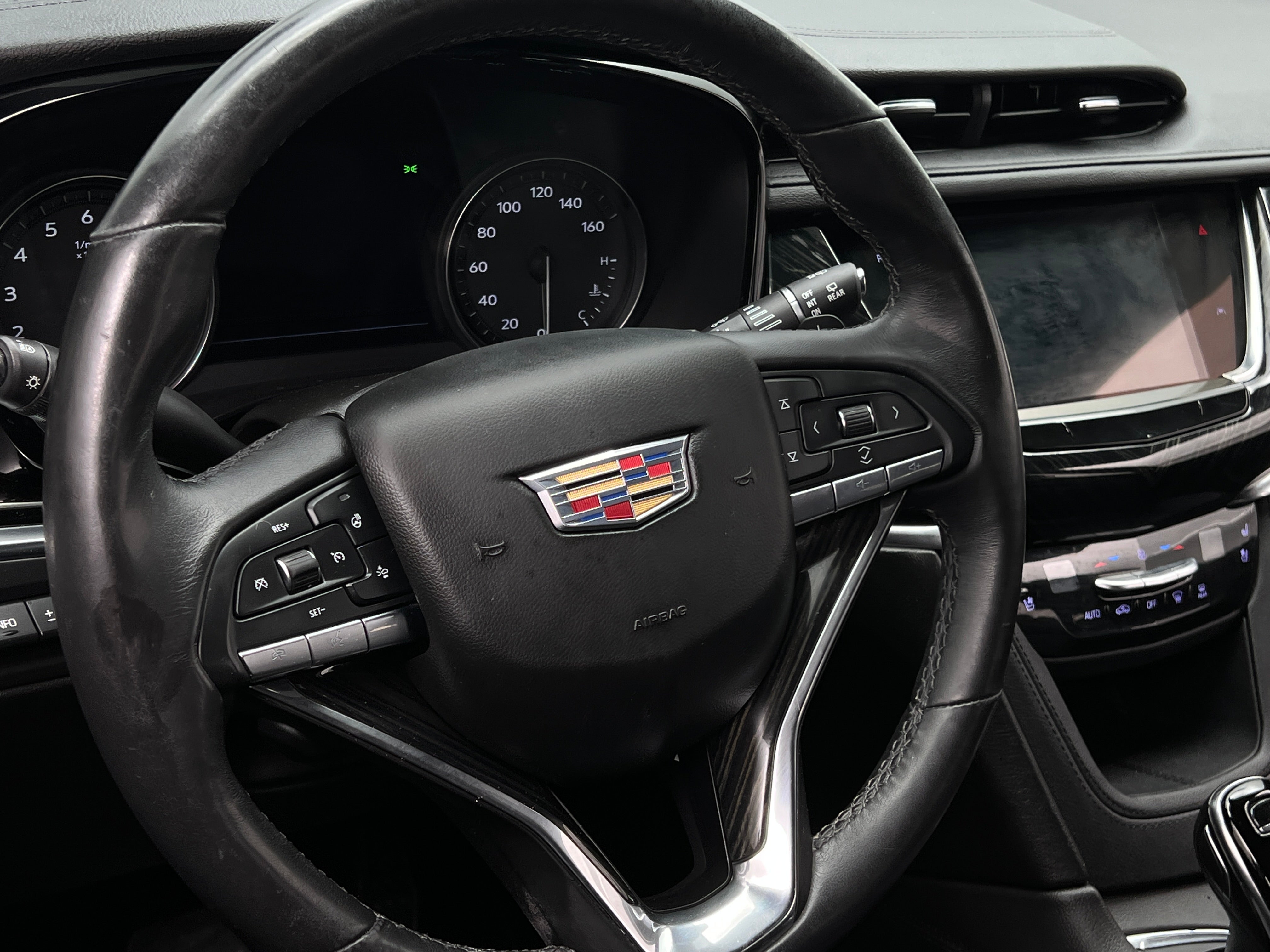 2020 Cadillac XT6 Premium Luxury 4