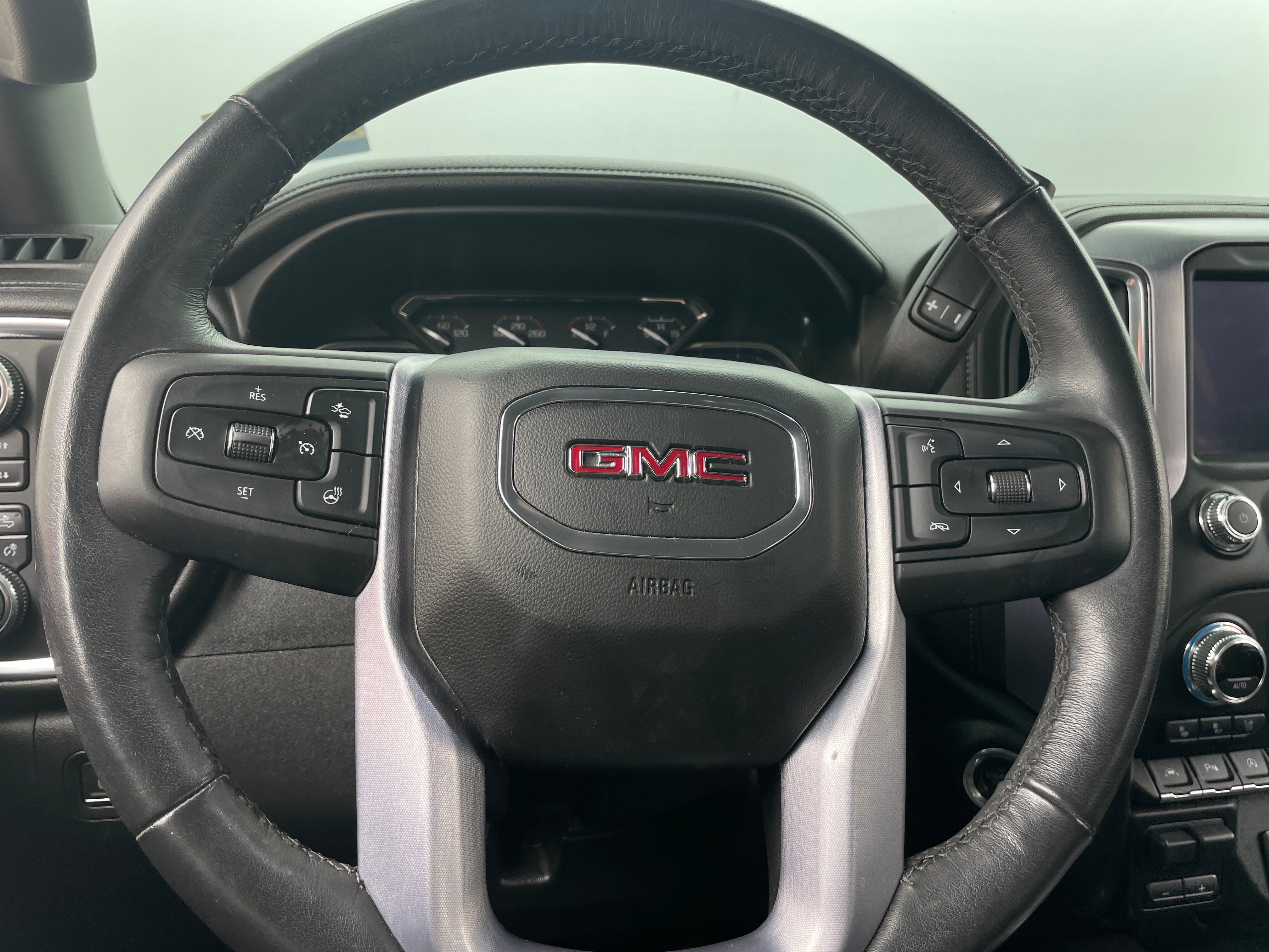 2020 GMC Sierra 1500 SLT 4