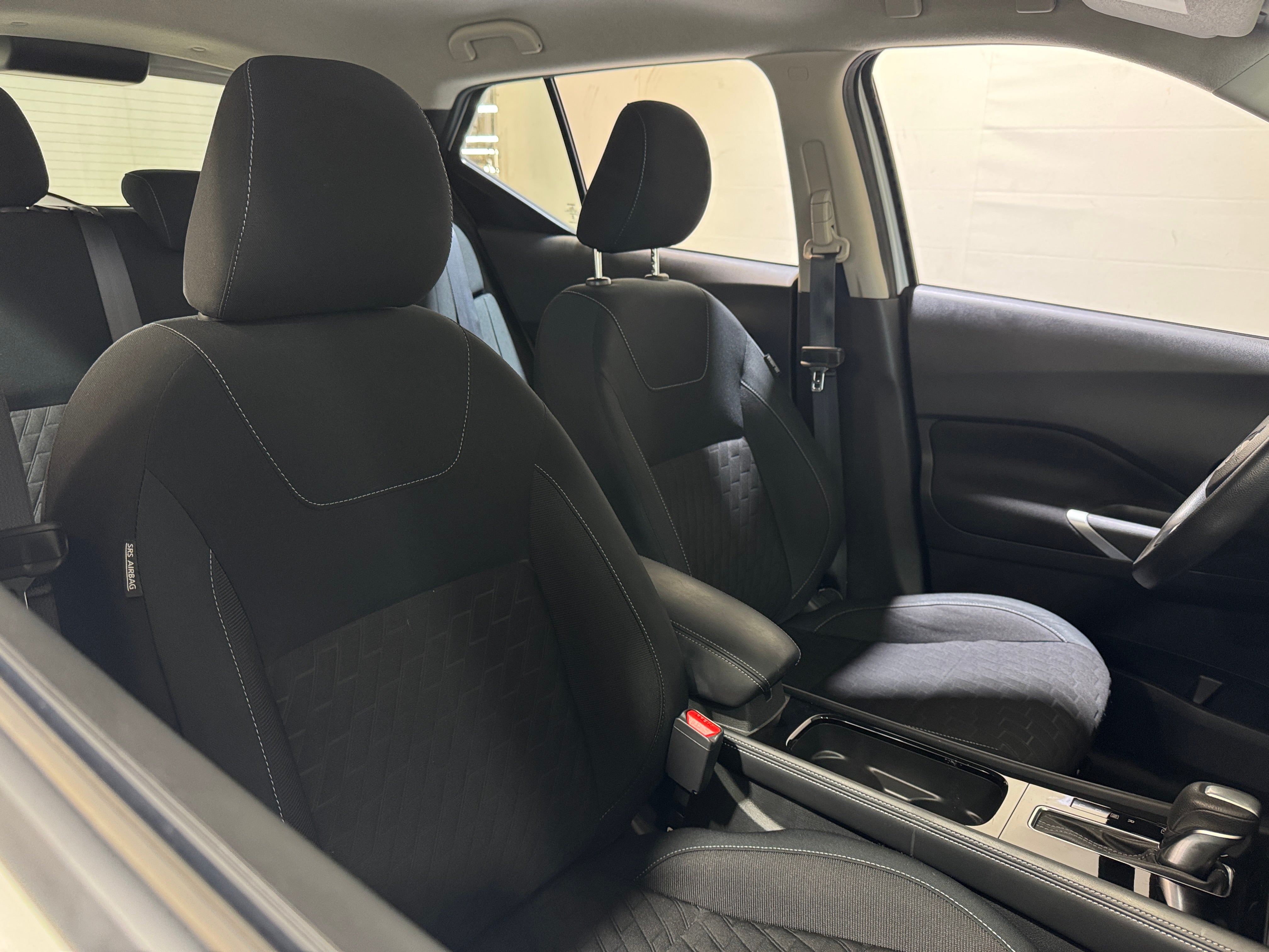 2023 Nissan Kicks SV 2