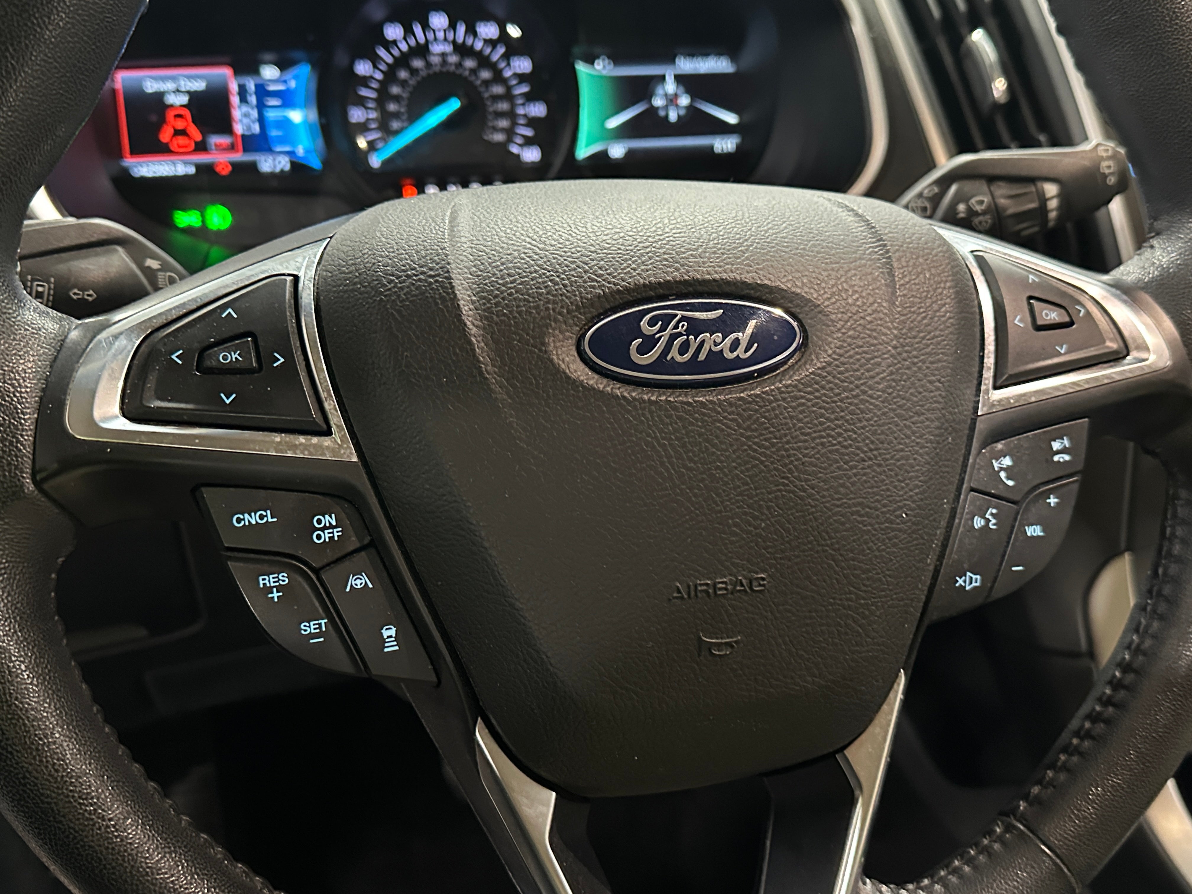 2019 Ford Edge SEL 5