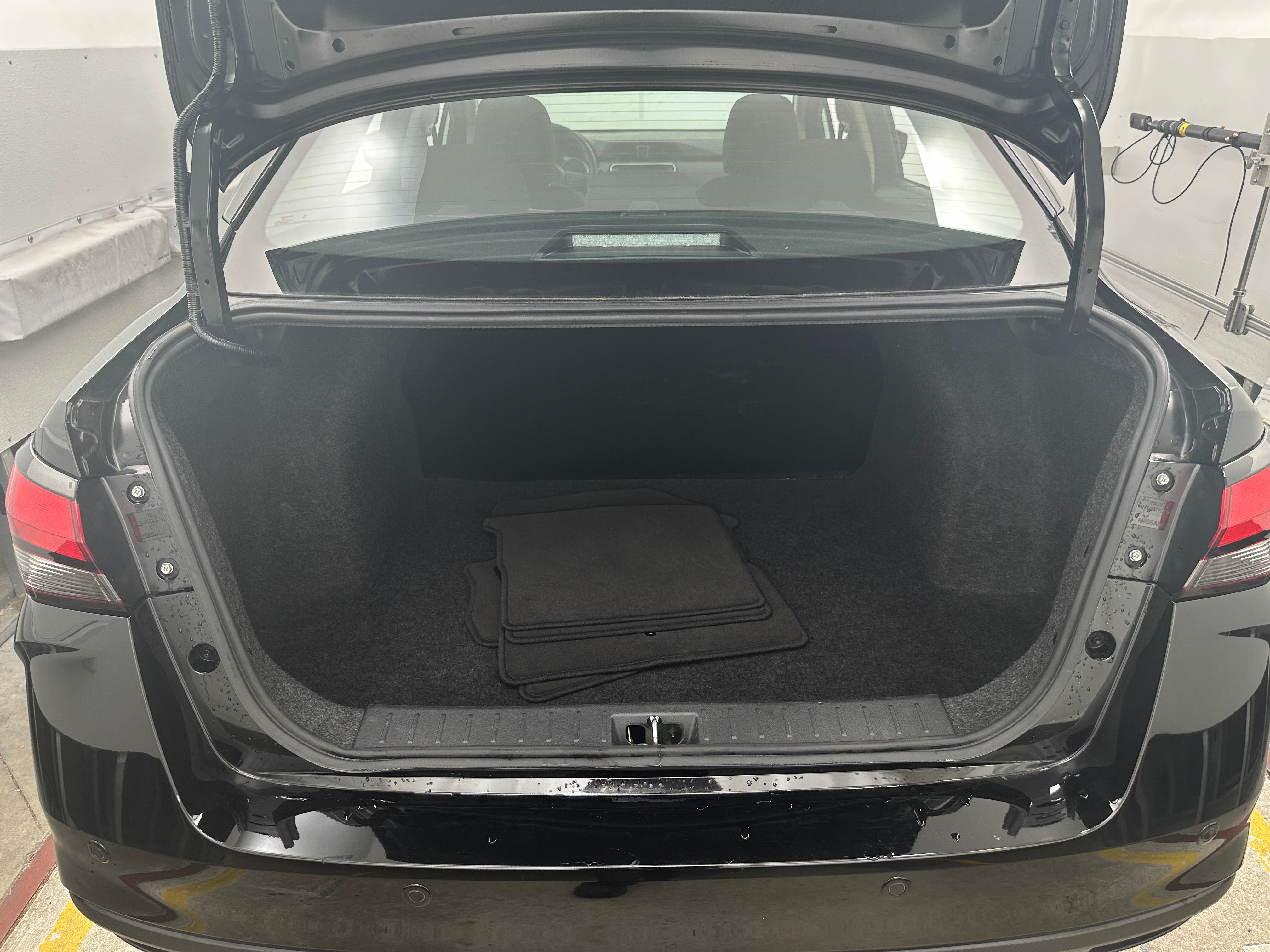 2024 Nissan Versa S 7