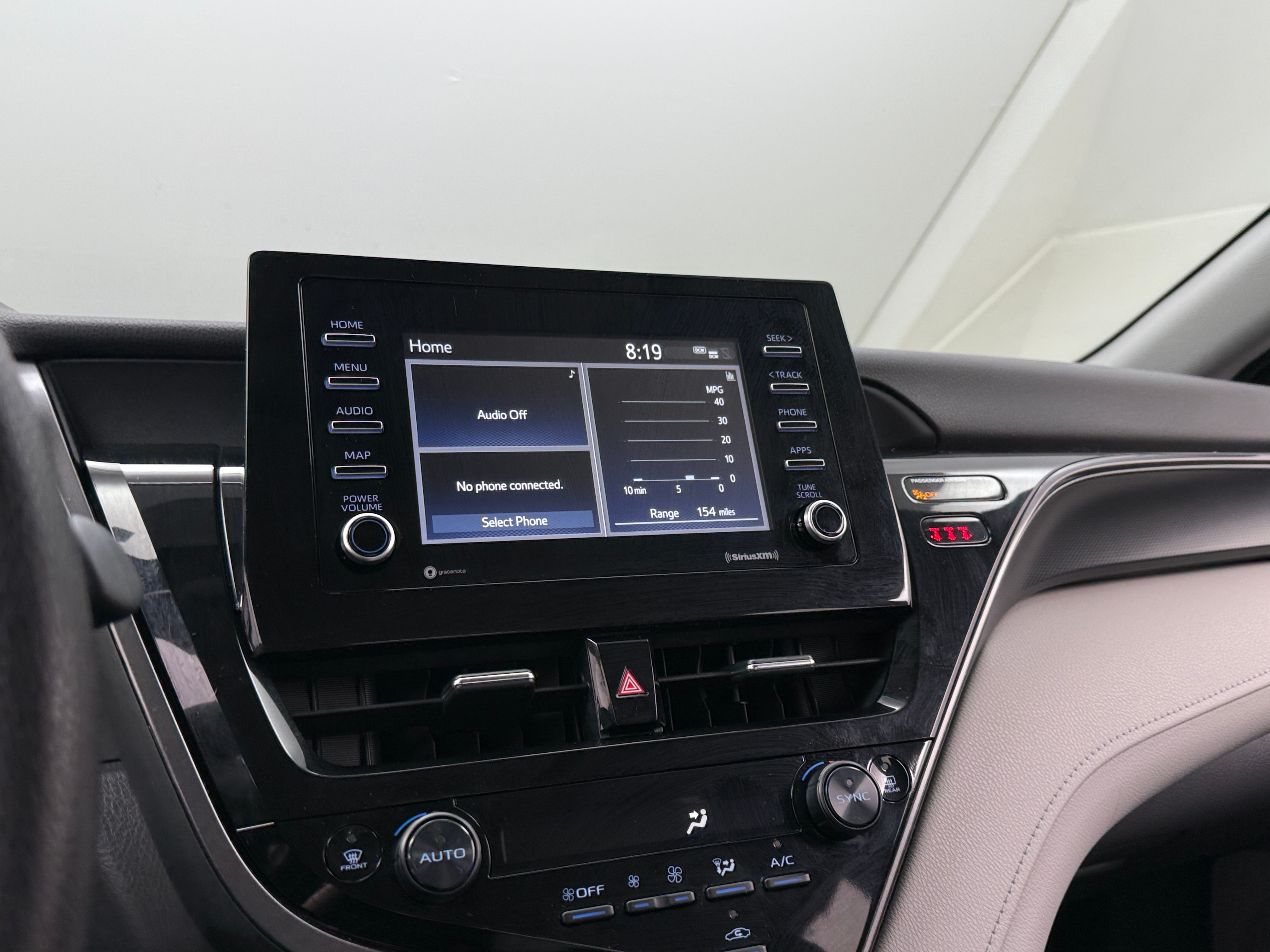 2022 Toyota Camry LE 4