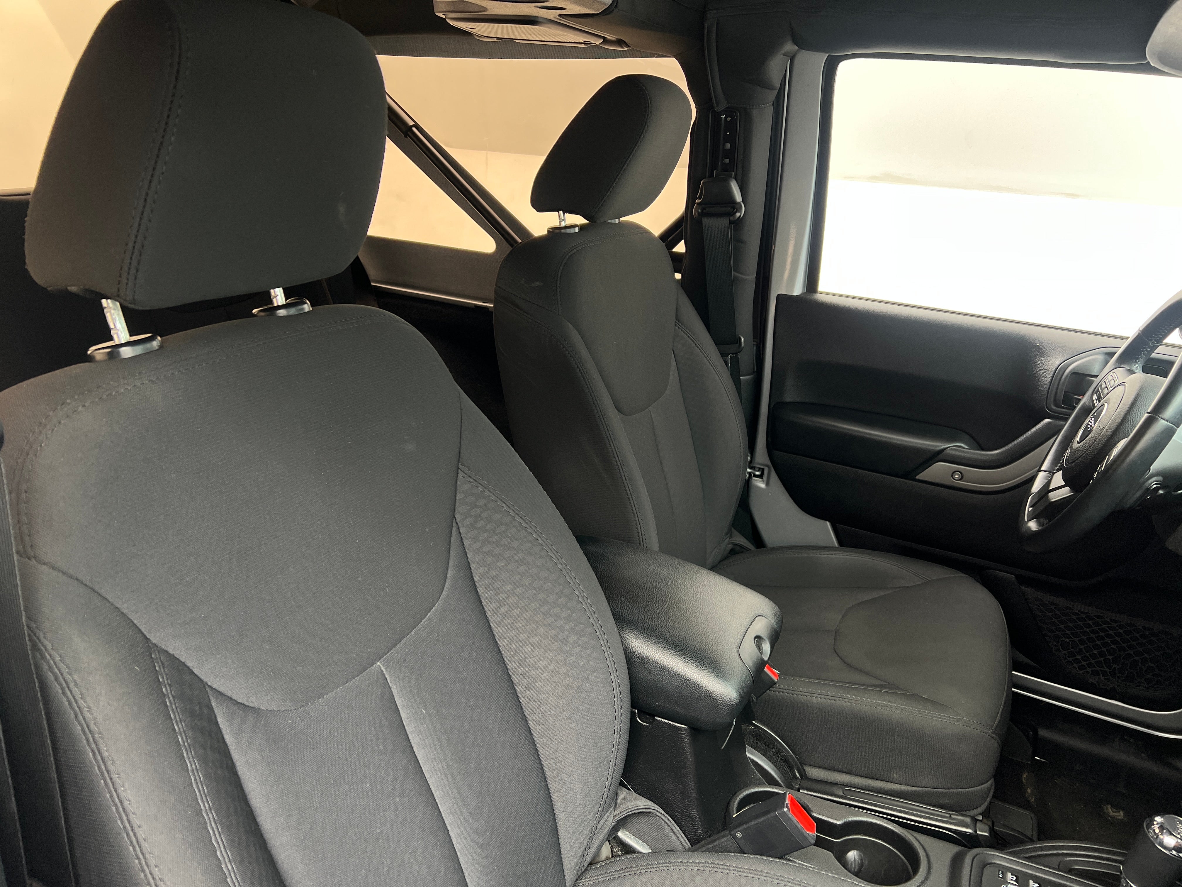 2015 Jeep Wrangler Sport 2