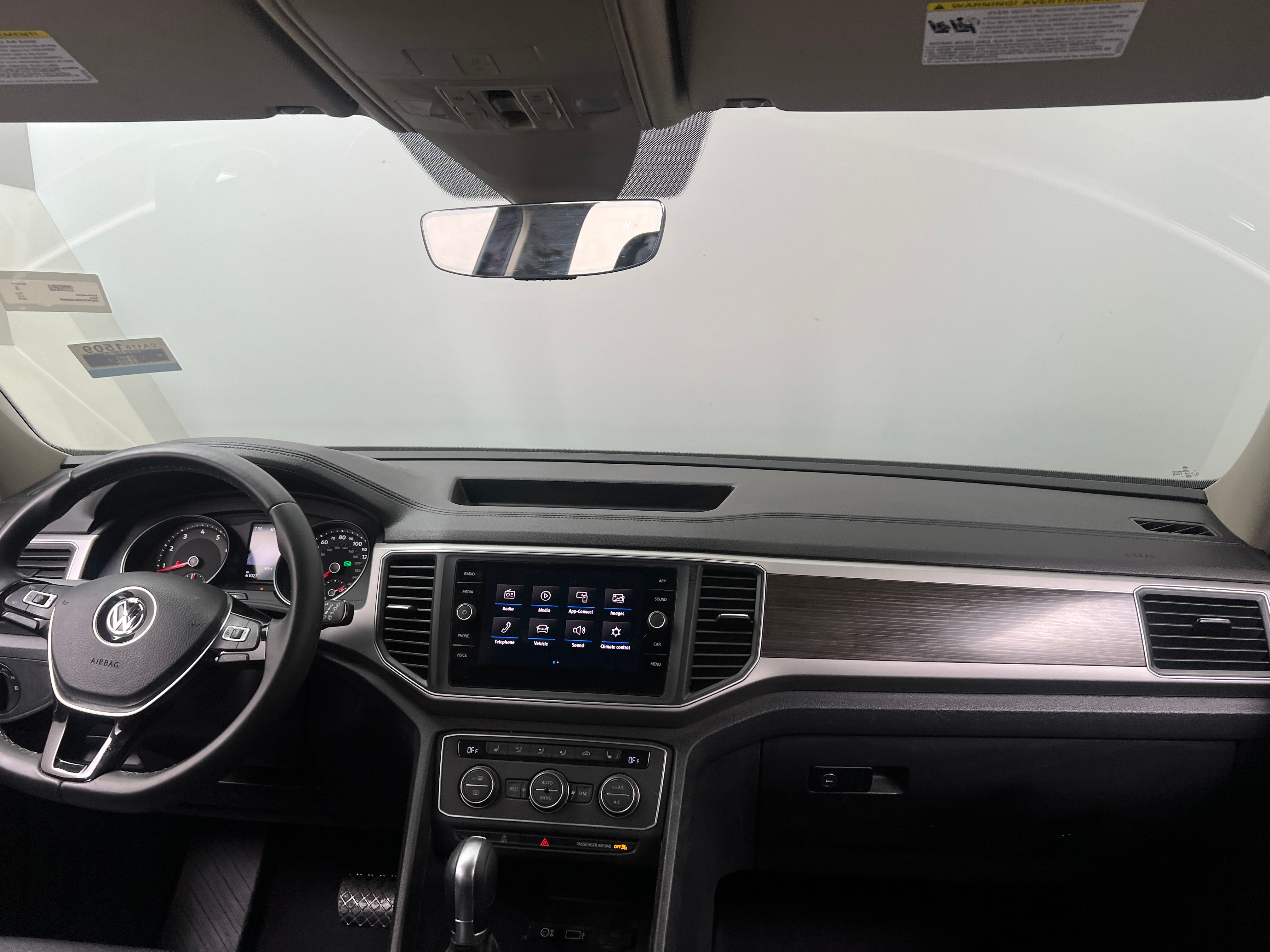2019 Volkswagen Atlas SE 2