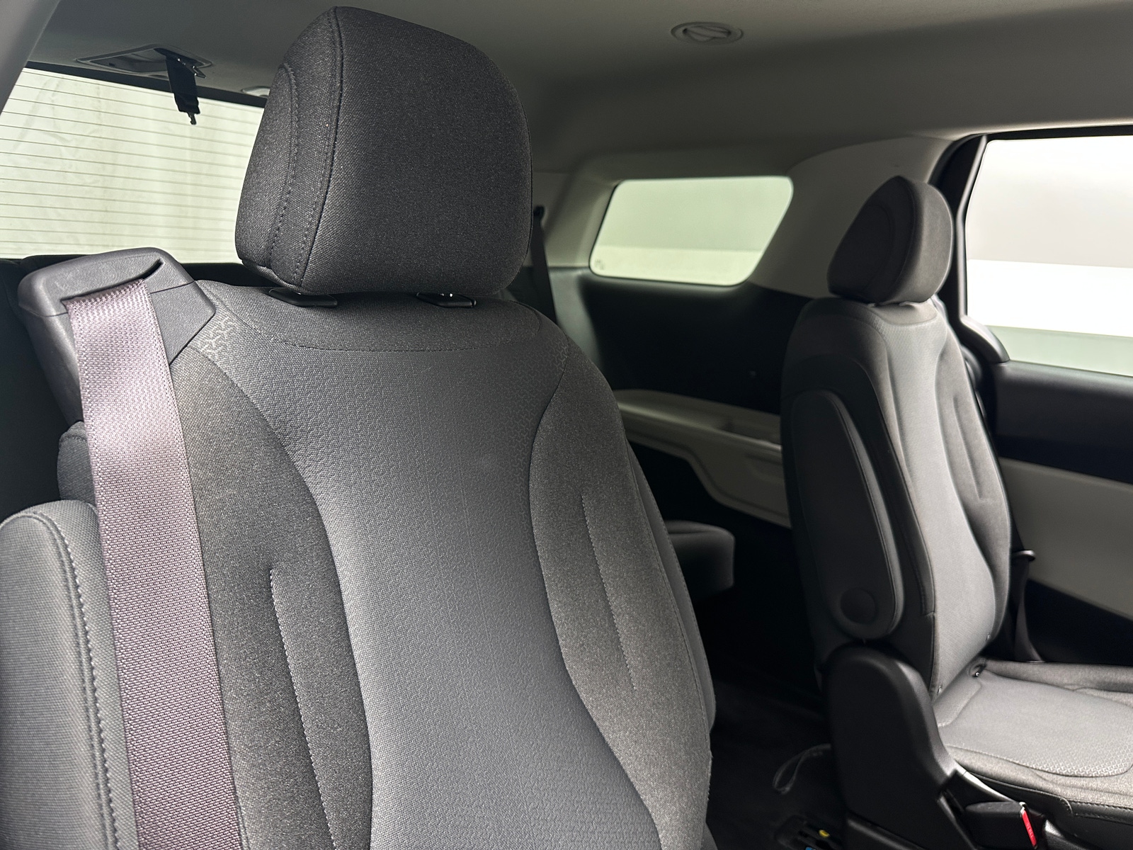 Thumbnail: 2022 Kia Carnival - 6