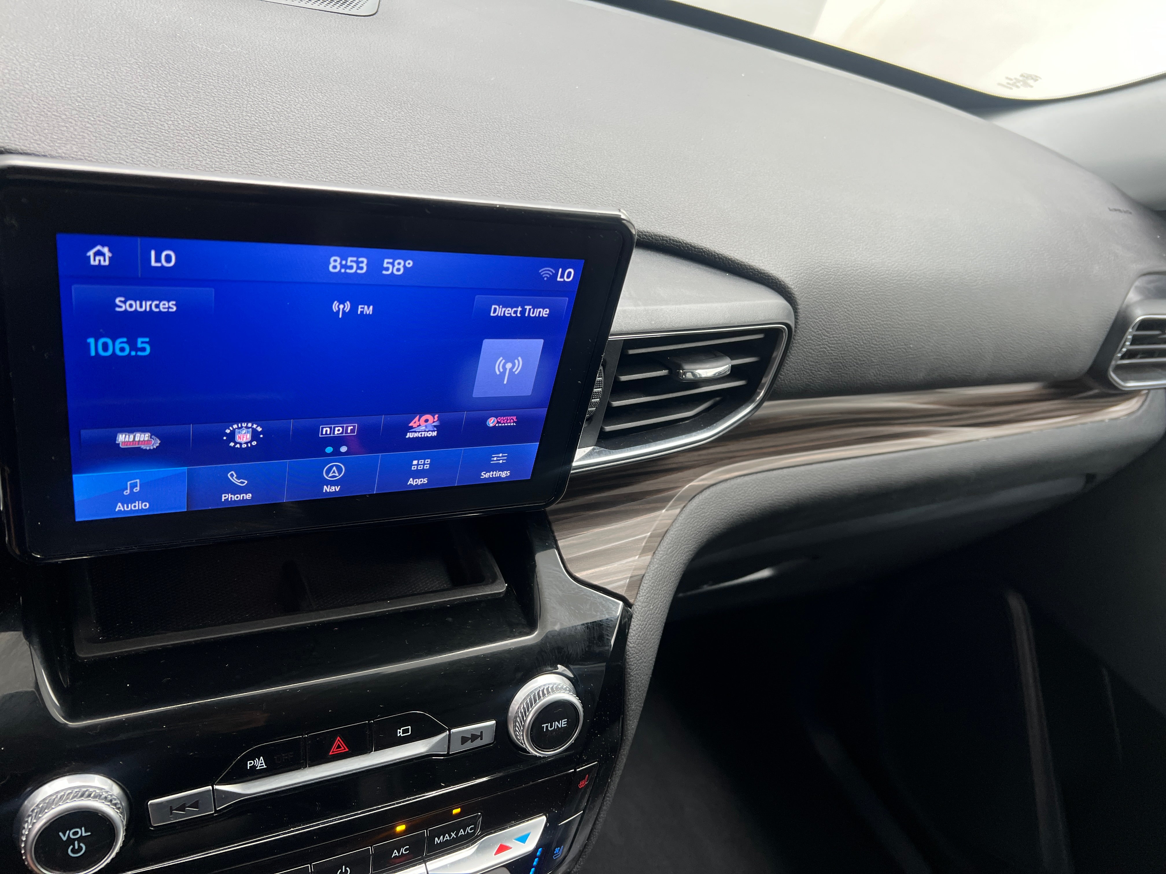 2023 Ford Explorer Limited 3