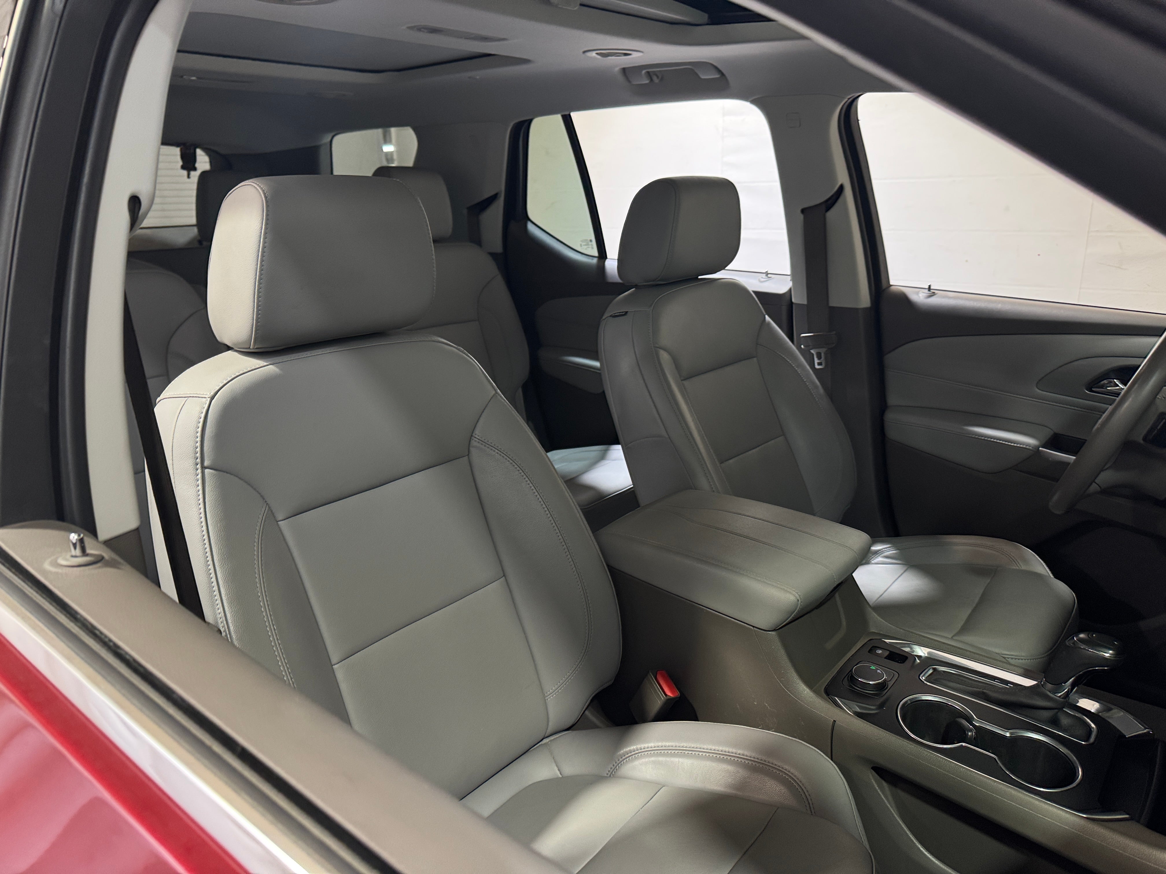 2020 Chevrolet Traverse LT 2