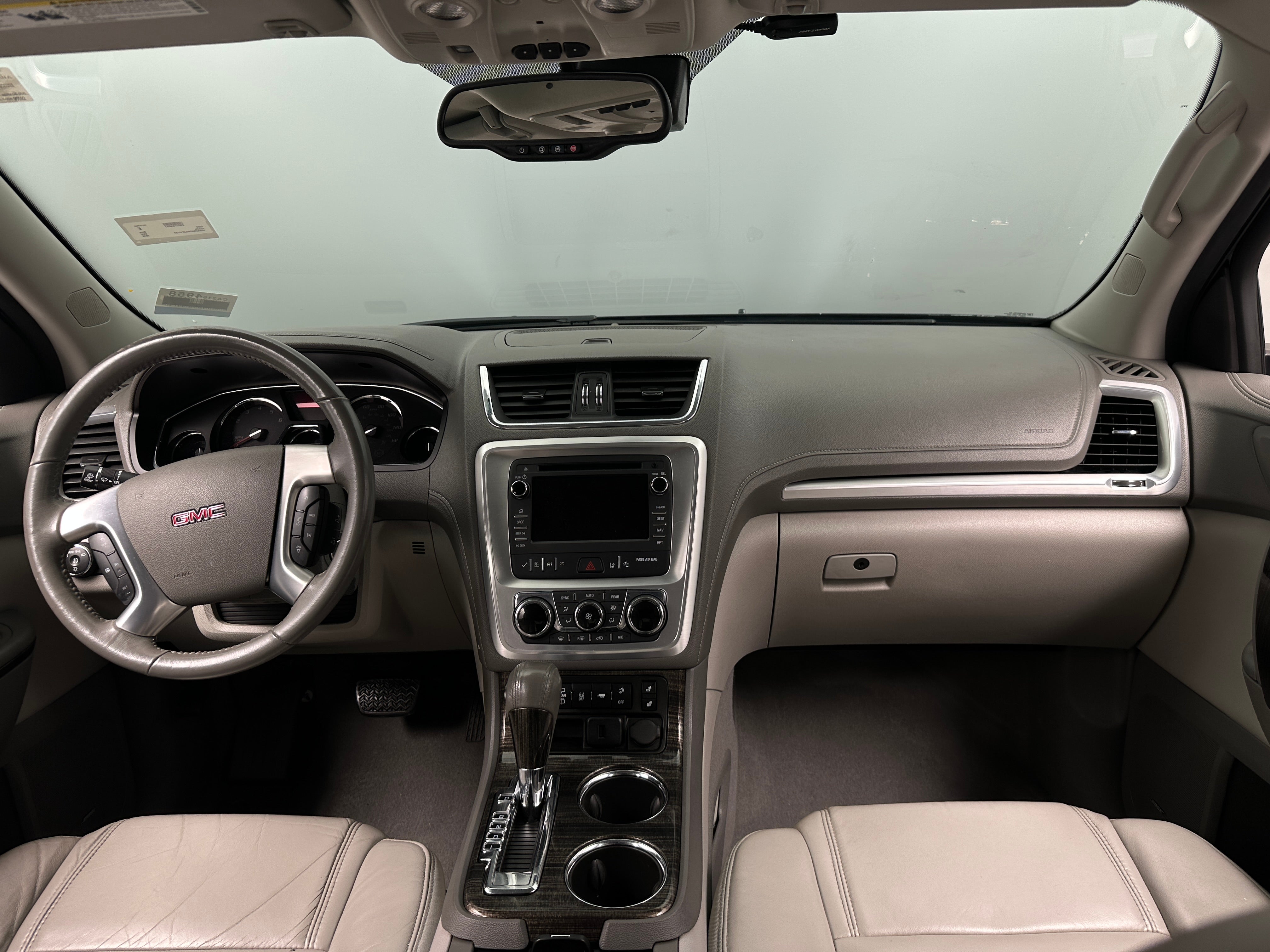 2016 GMC Acadia SLT 2