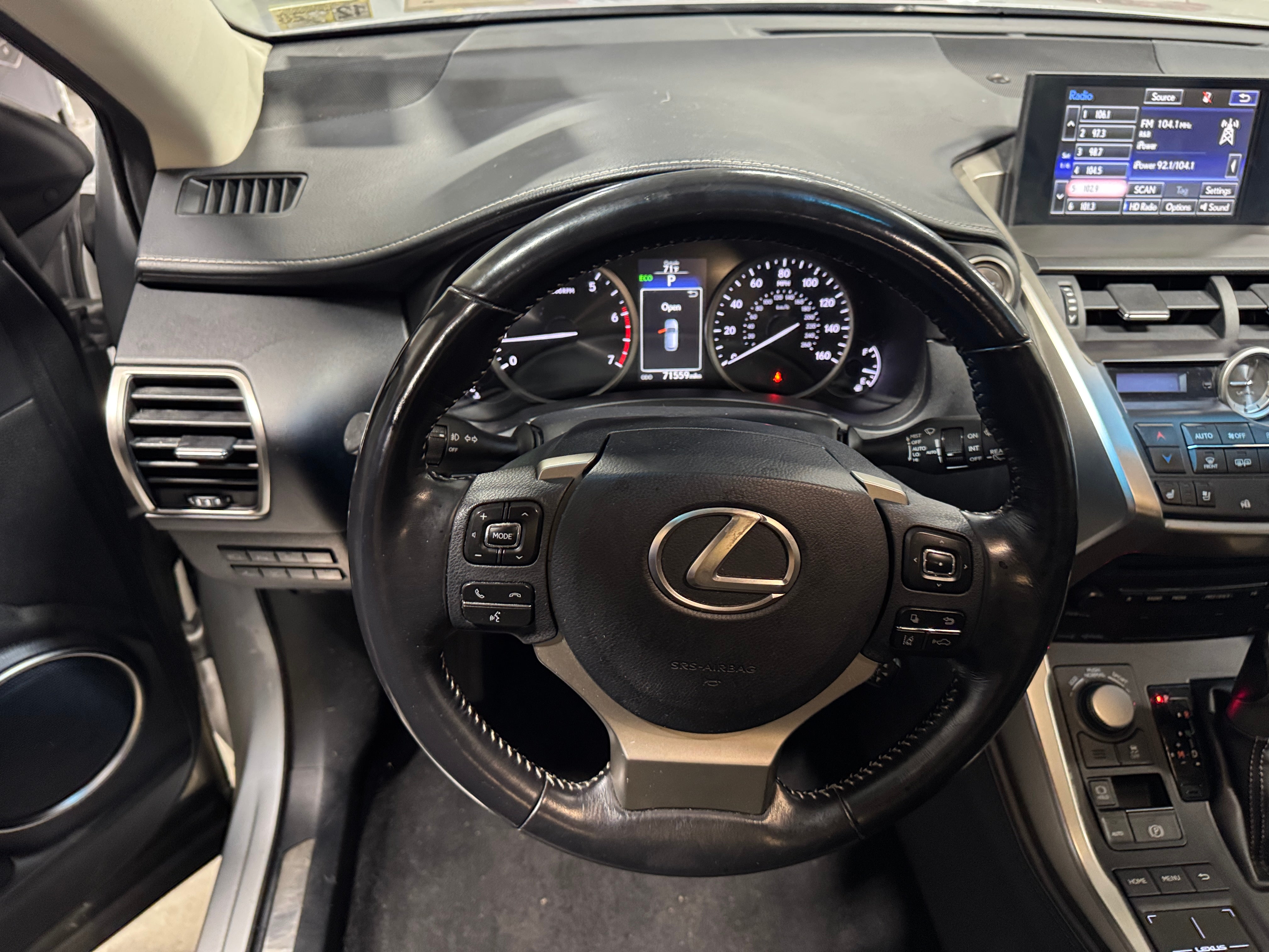 2016 Lexus NX 200t 4
