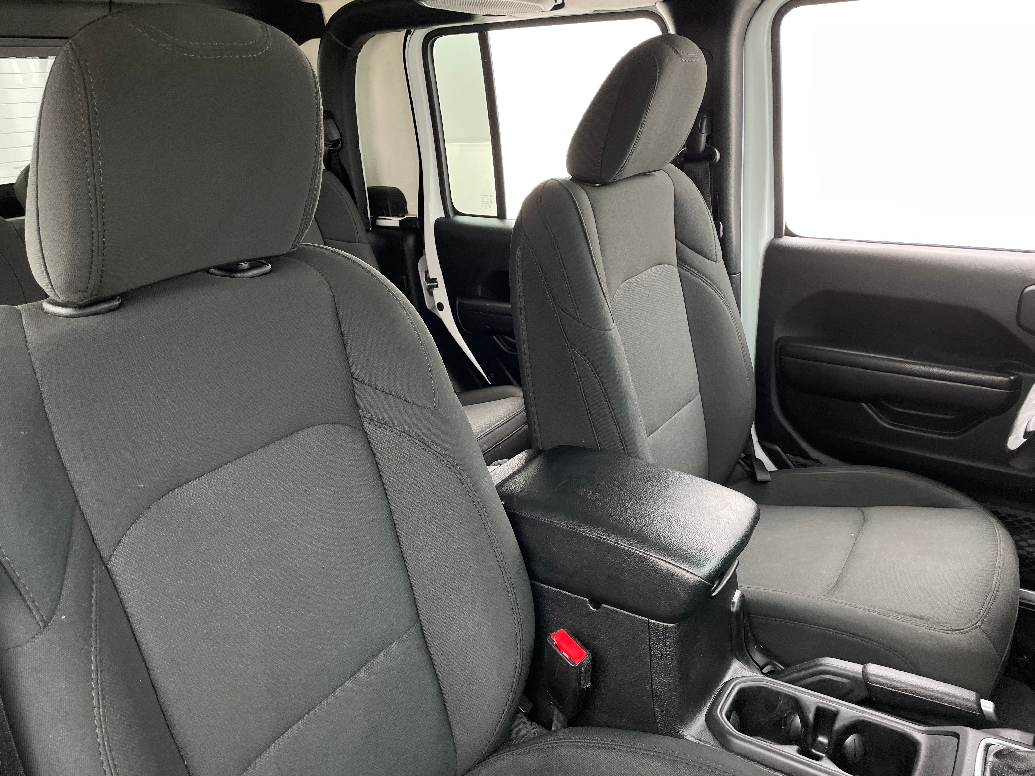 2021 Jeep Gladiator Sport S 2