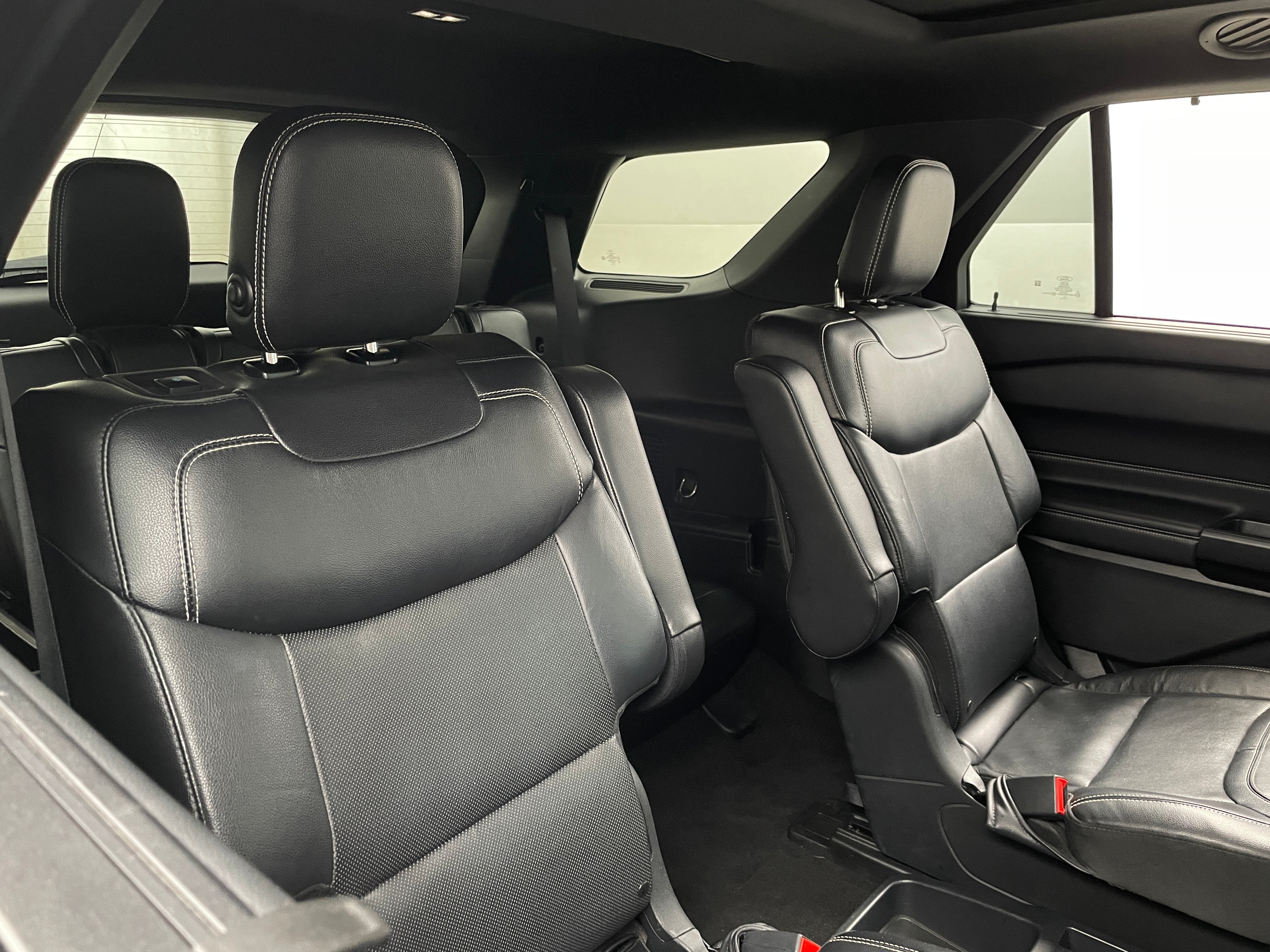 2020 Ford Explorer ST 5