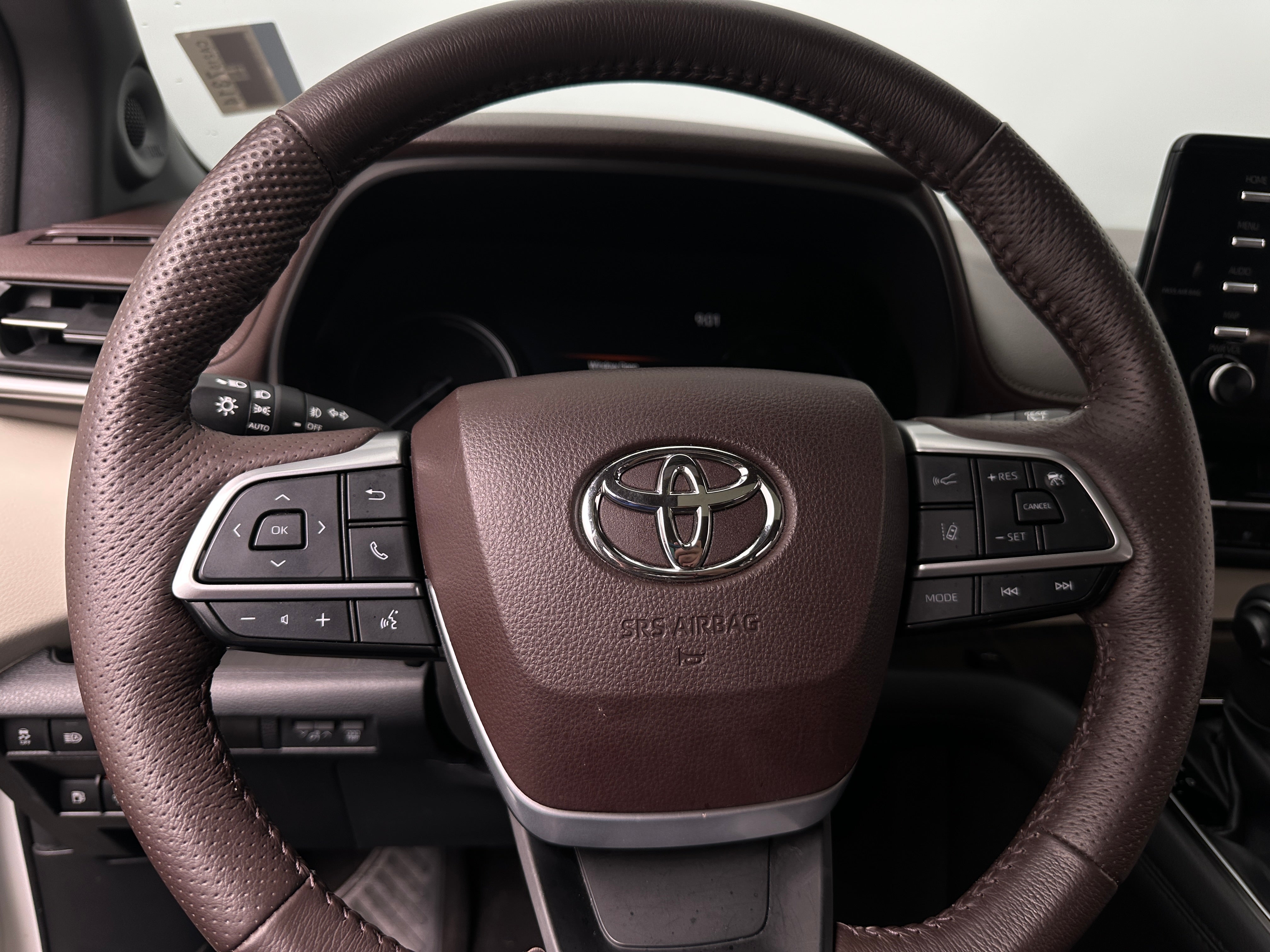 2021 Toyota Sienna Platinum 4
