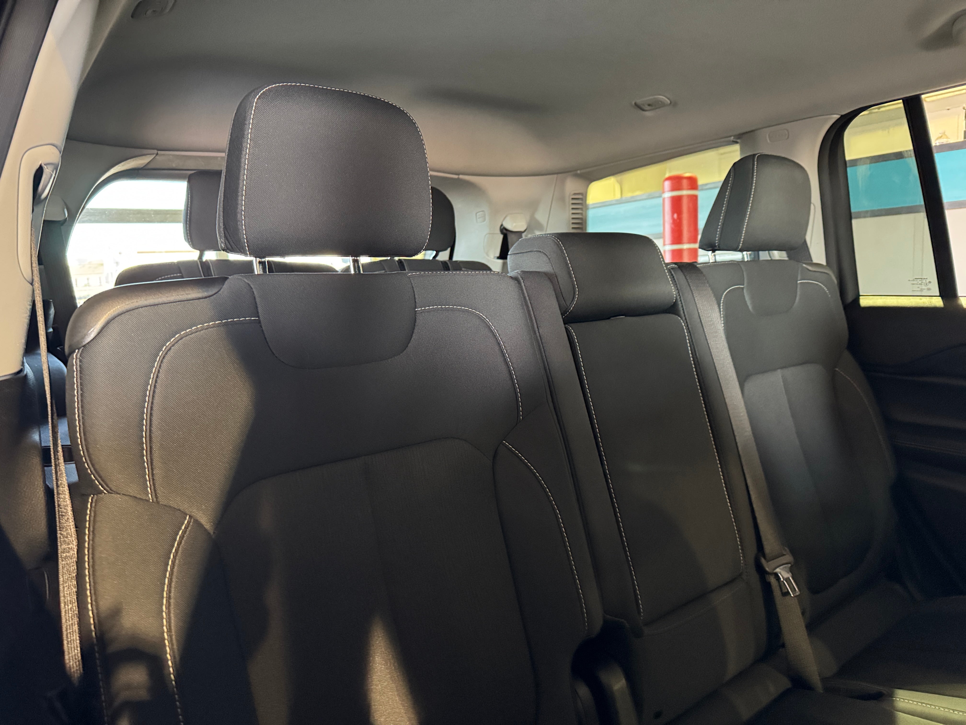 2023 Jeep Grand Cherokee L Laredo 6