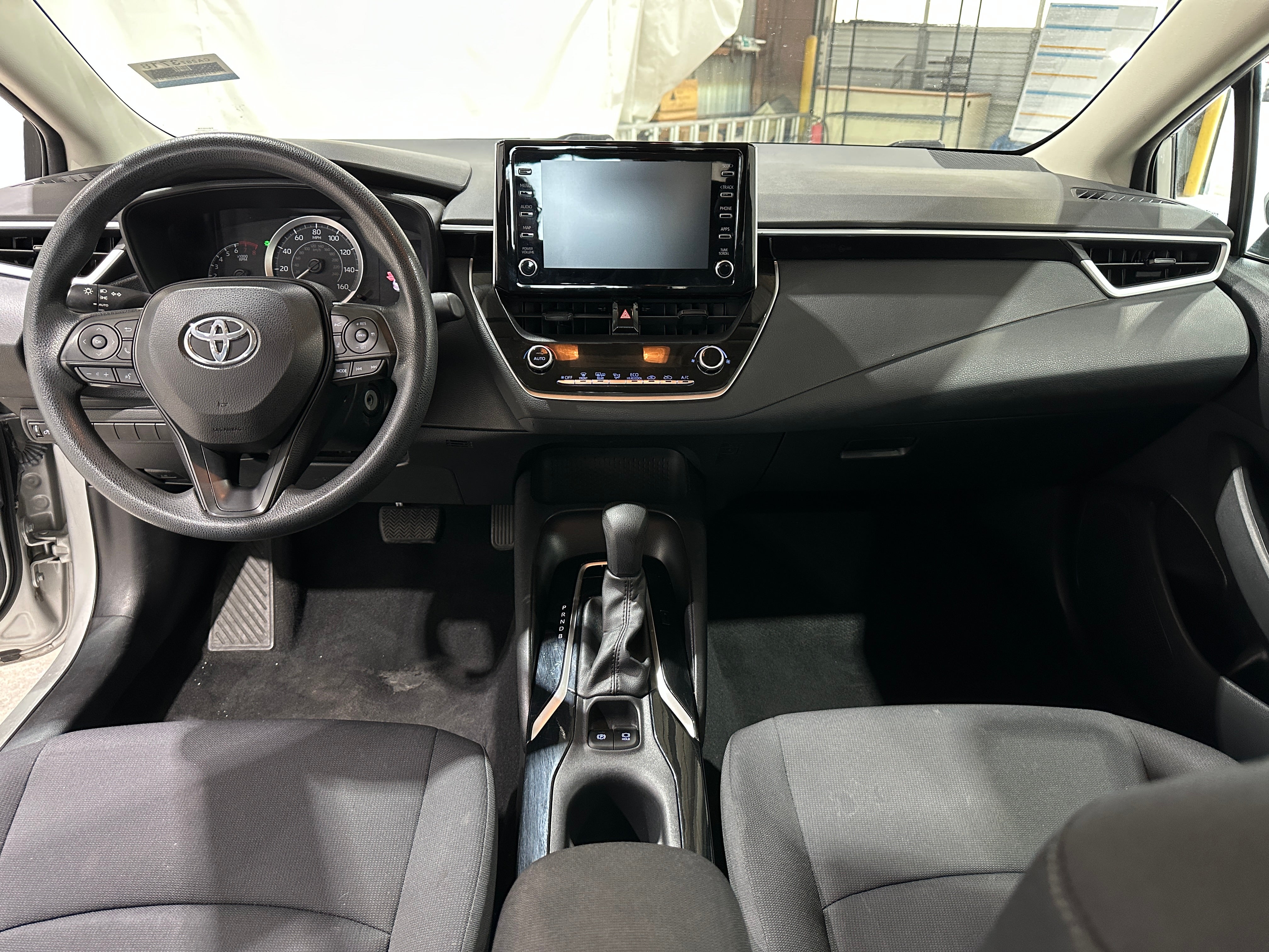 2020 Toyota Corolla LE 3