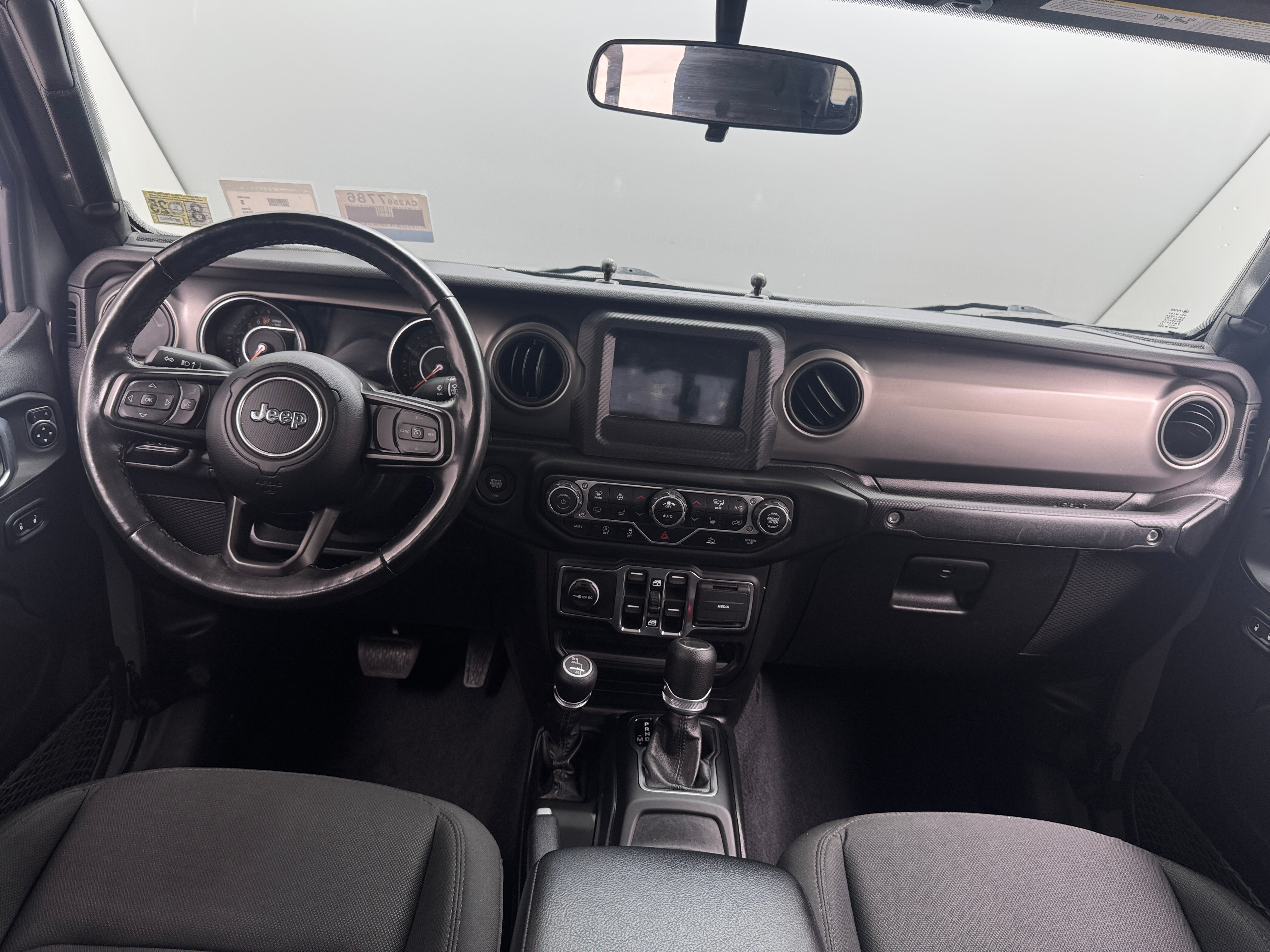 2021 Jeep Gladiator Willys 3
