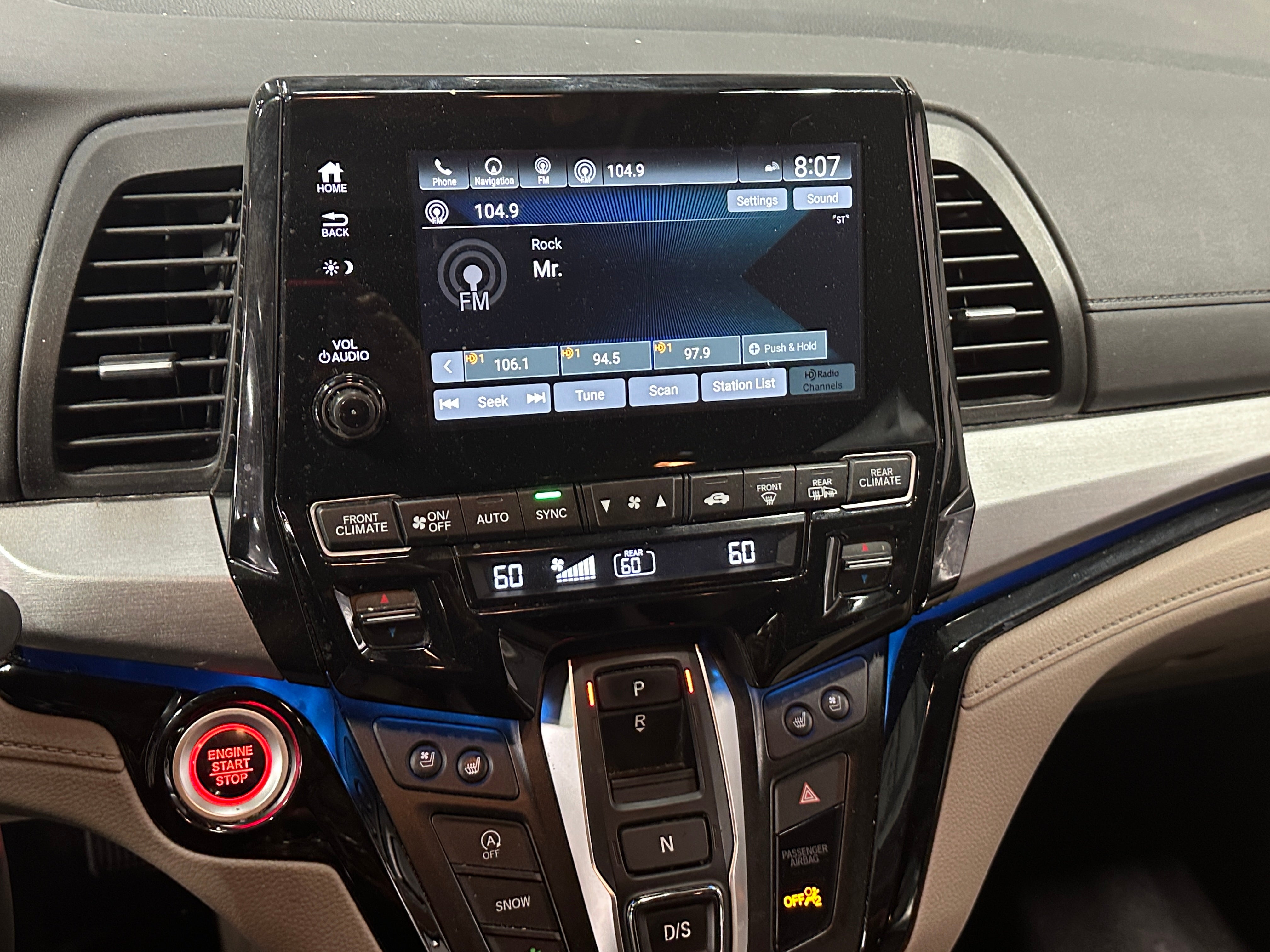 2018 Honda Odyssey Elite 3