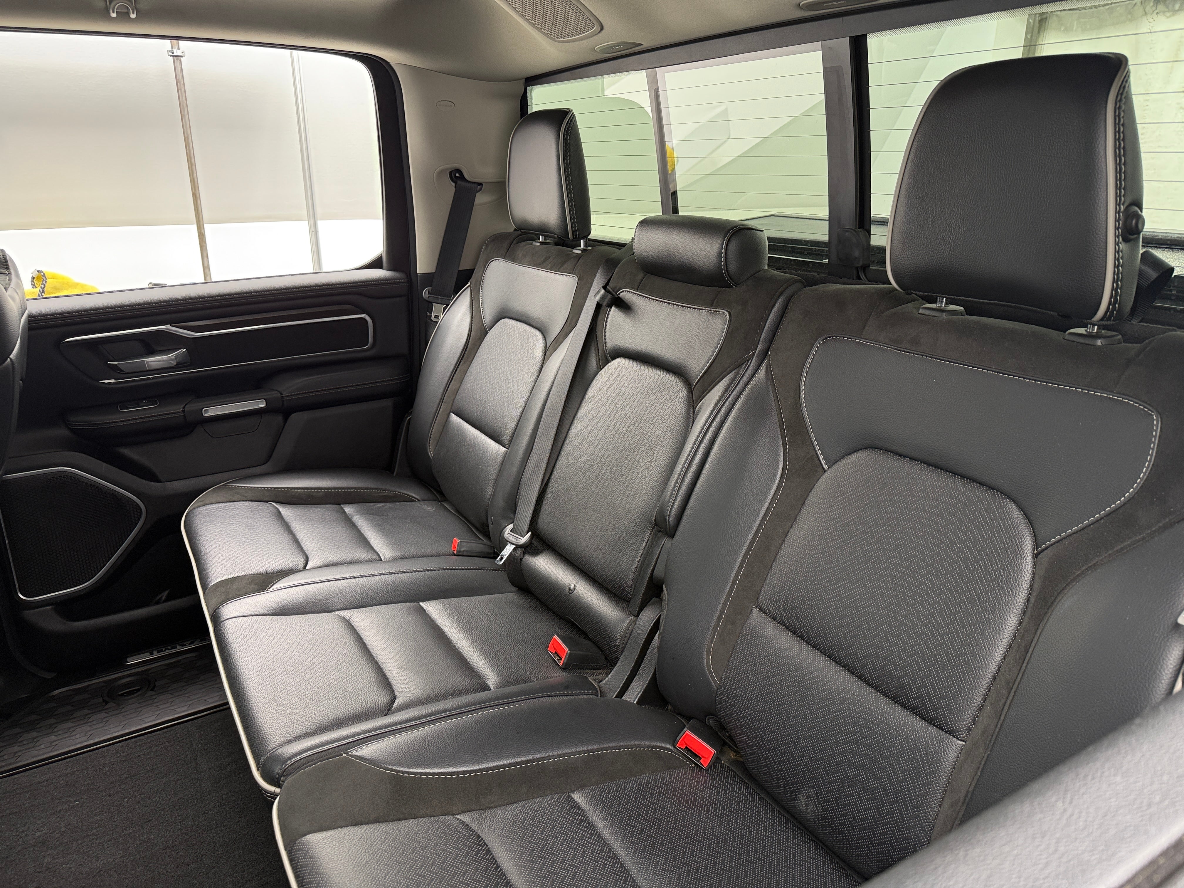 2022 RAM 1500 Laramie 5