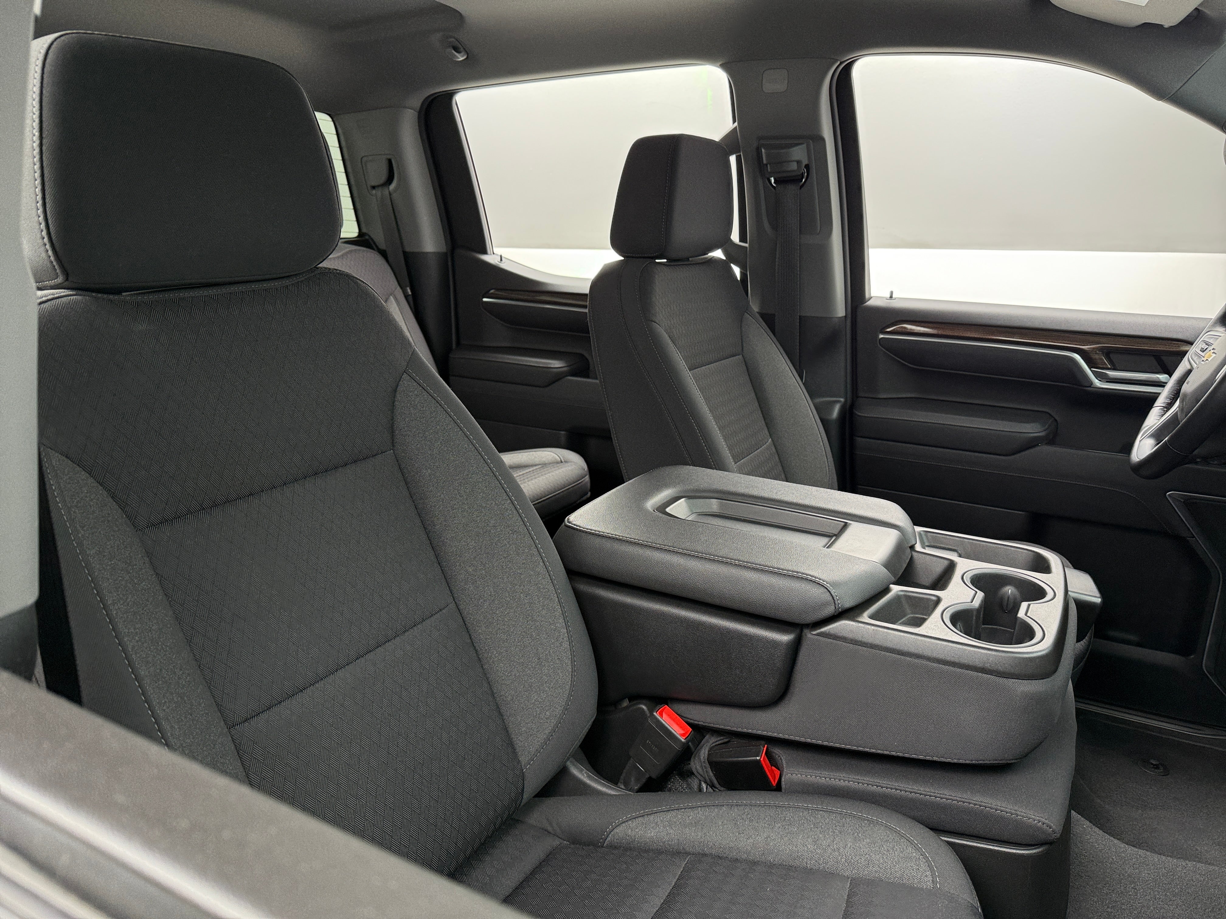 2022 Chevrolet Silverado 1500 LT 2