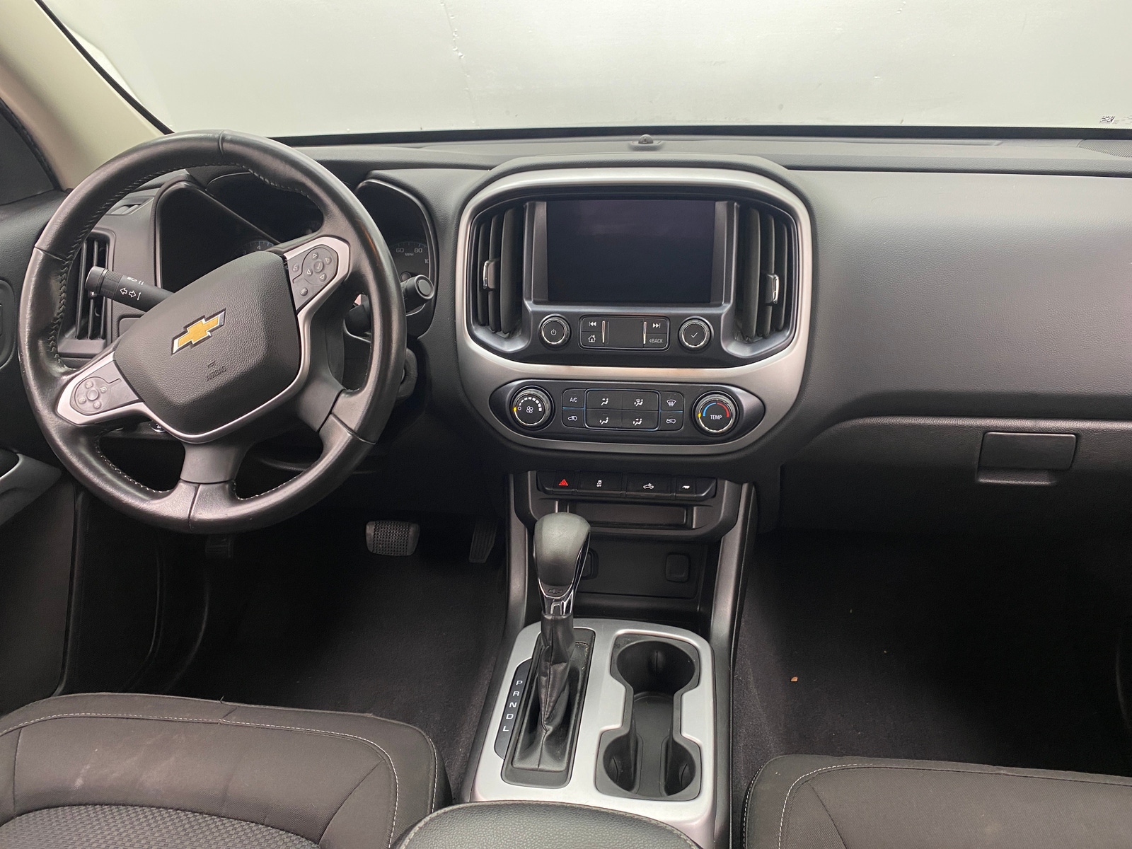 Thumbnail: 2022 Chevrolet Colorado - 3