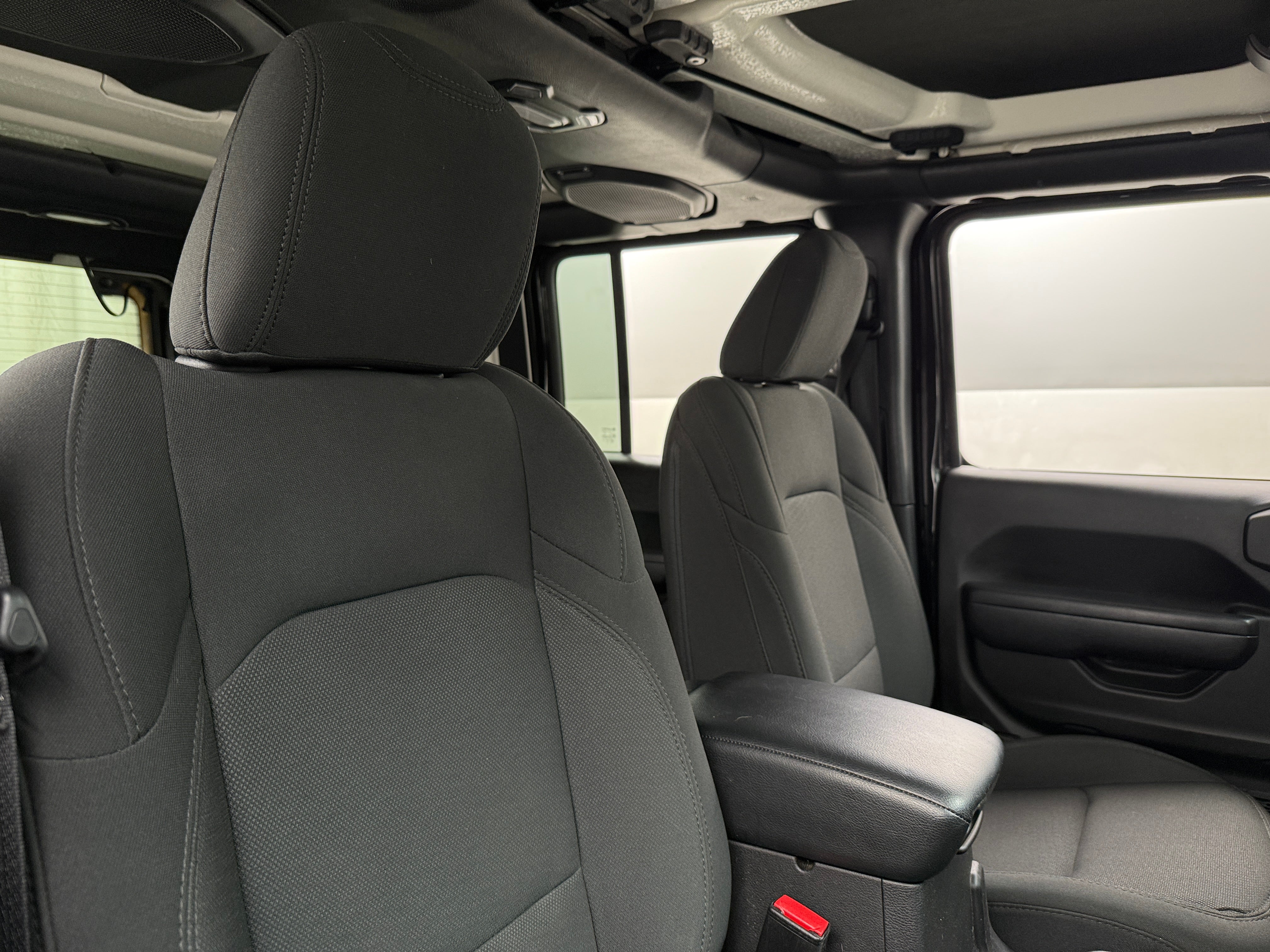 2023 Jeep Wrangler Unlimited Altitude 2