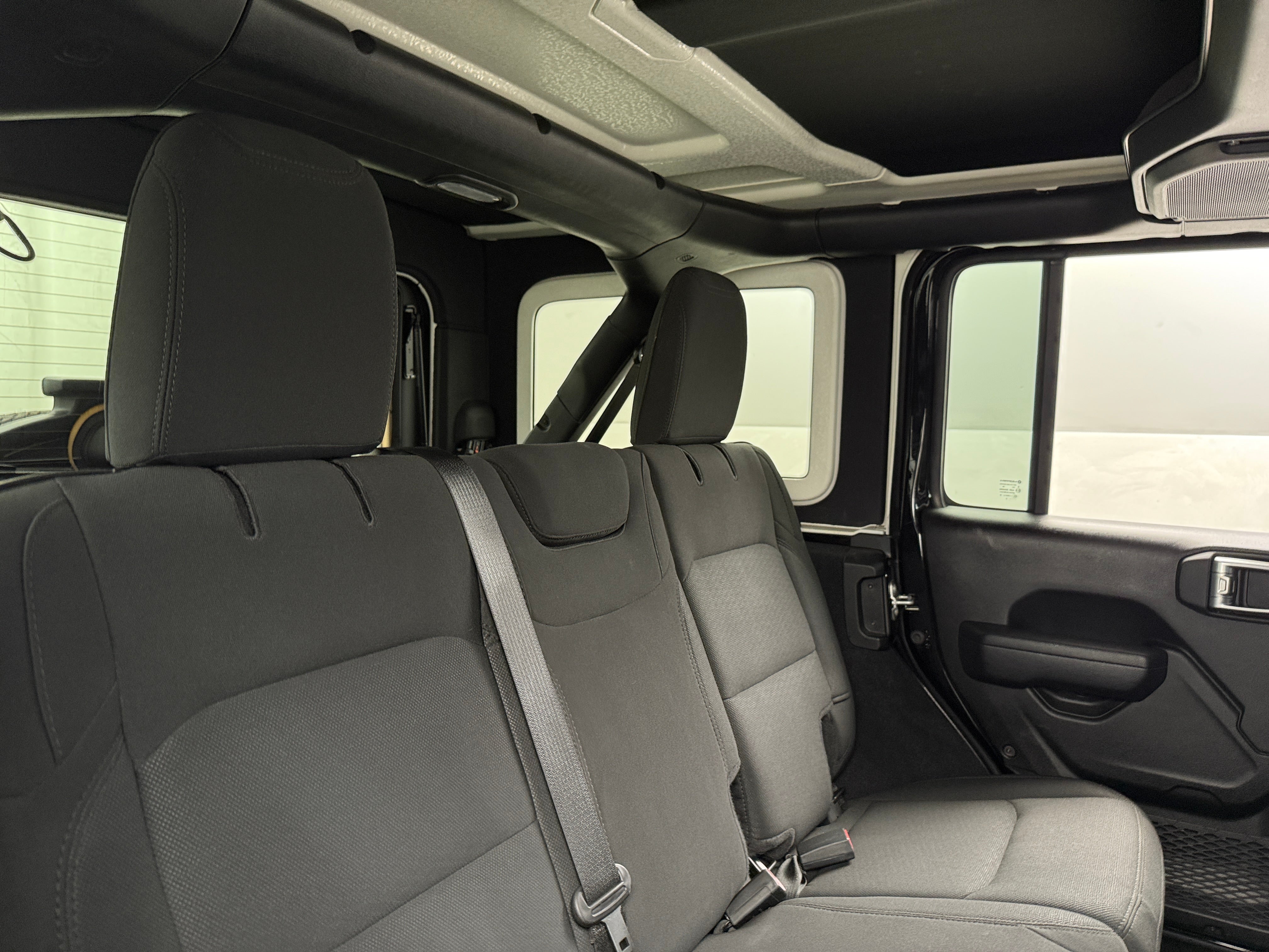2023 Jeep Wrangler Unlimited Altitude 6