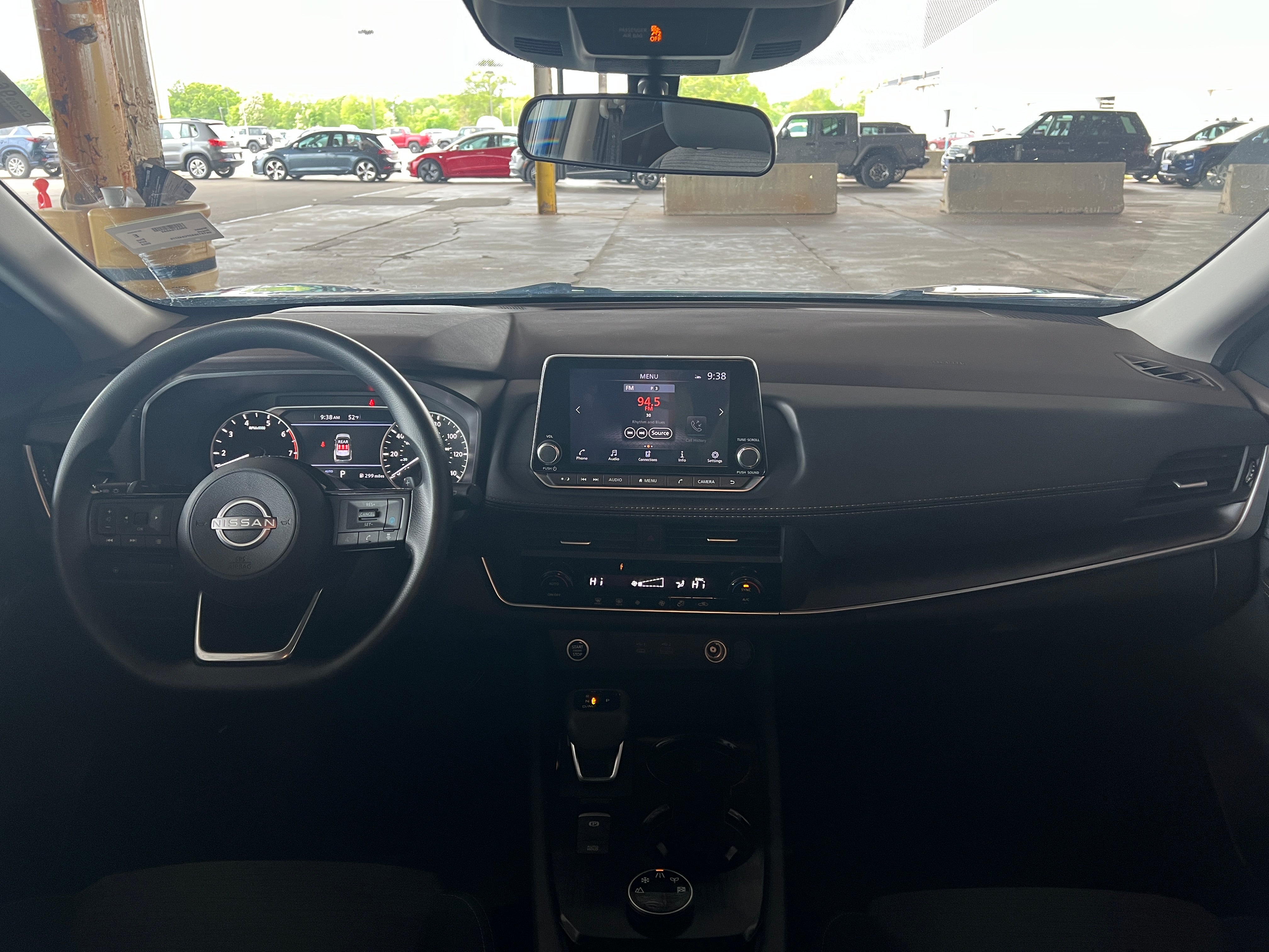 2023 Nissan Rogue SV 3