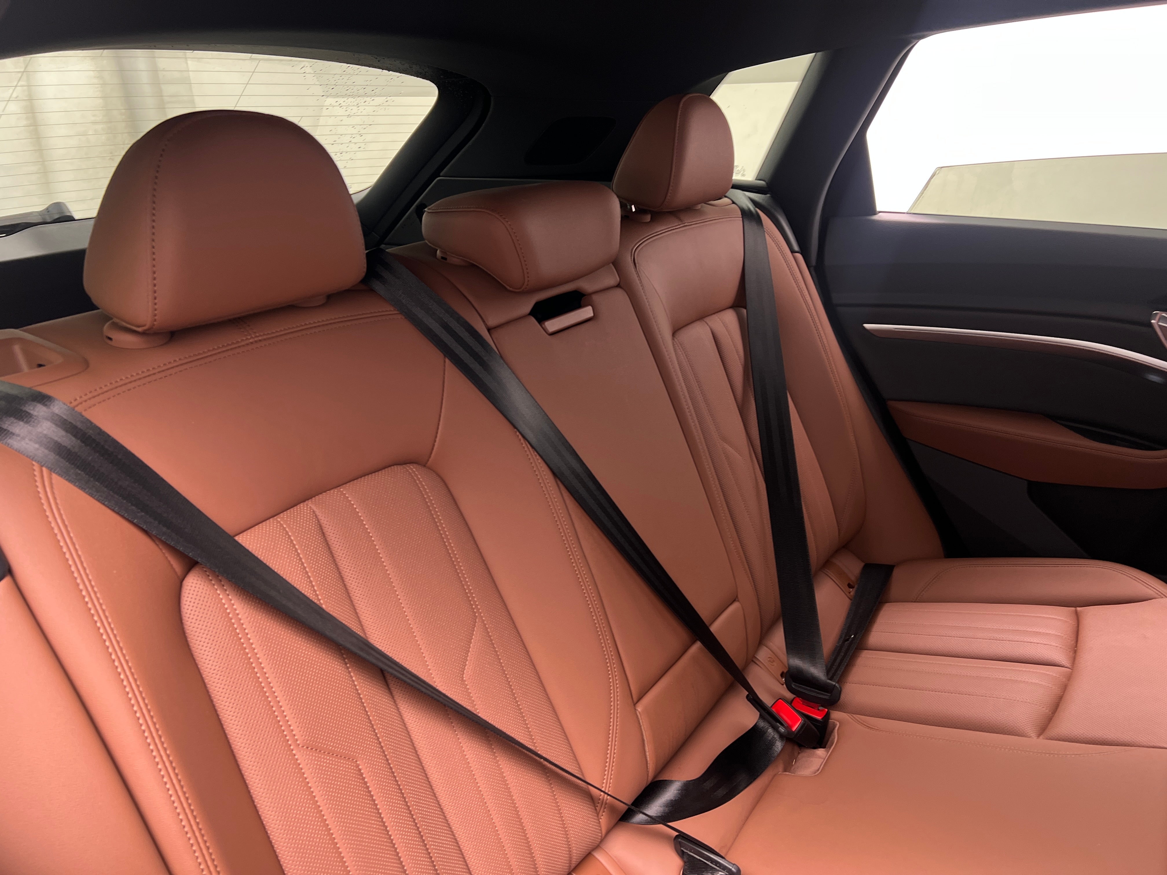 2022 Audi e-tron Premium Plus 5