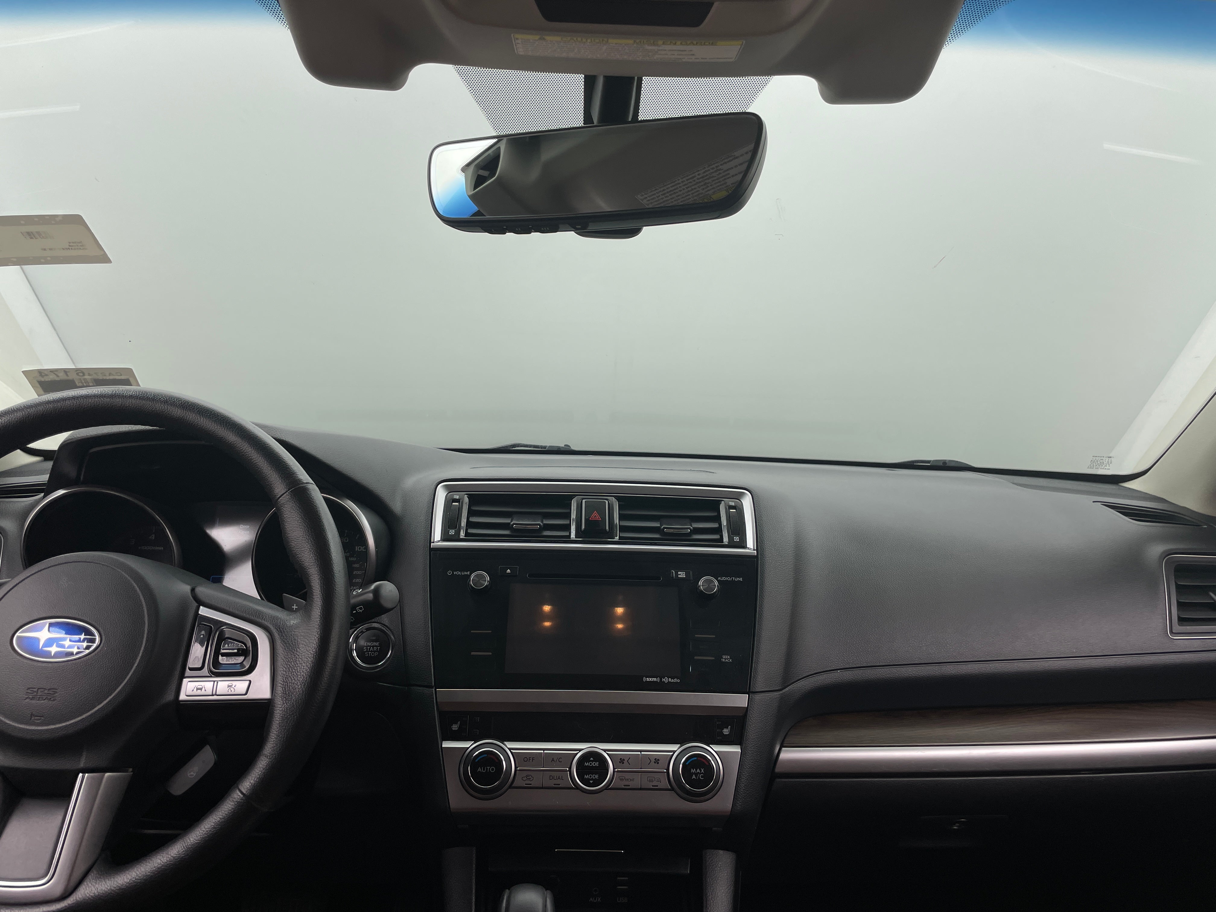 2017 Subaru Outback 2.5i Touring 2
