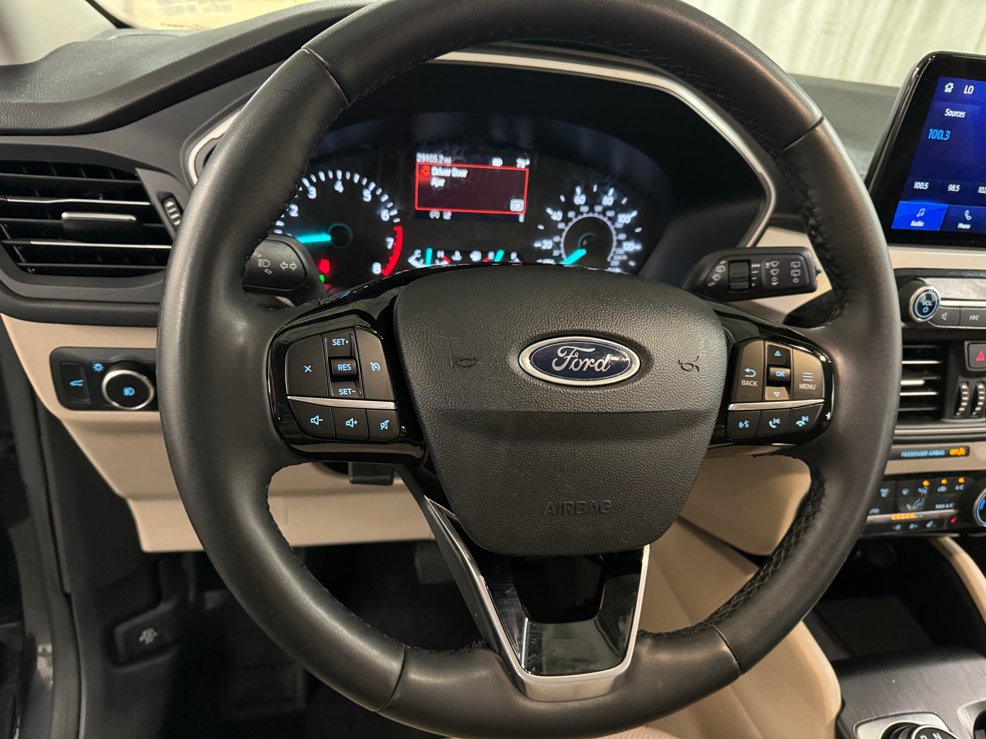 2022 Ford Escape SEL 4