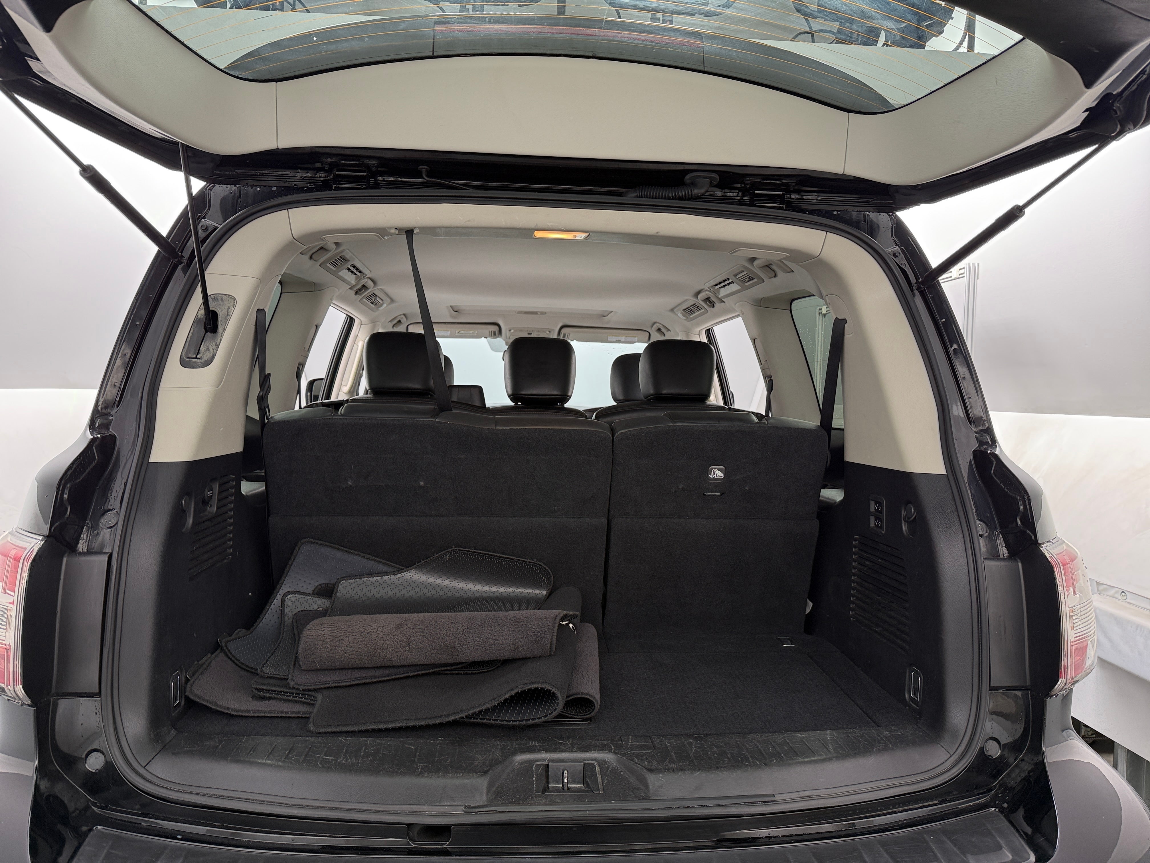 2019 Nissan Armada SL 6