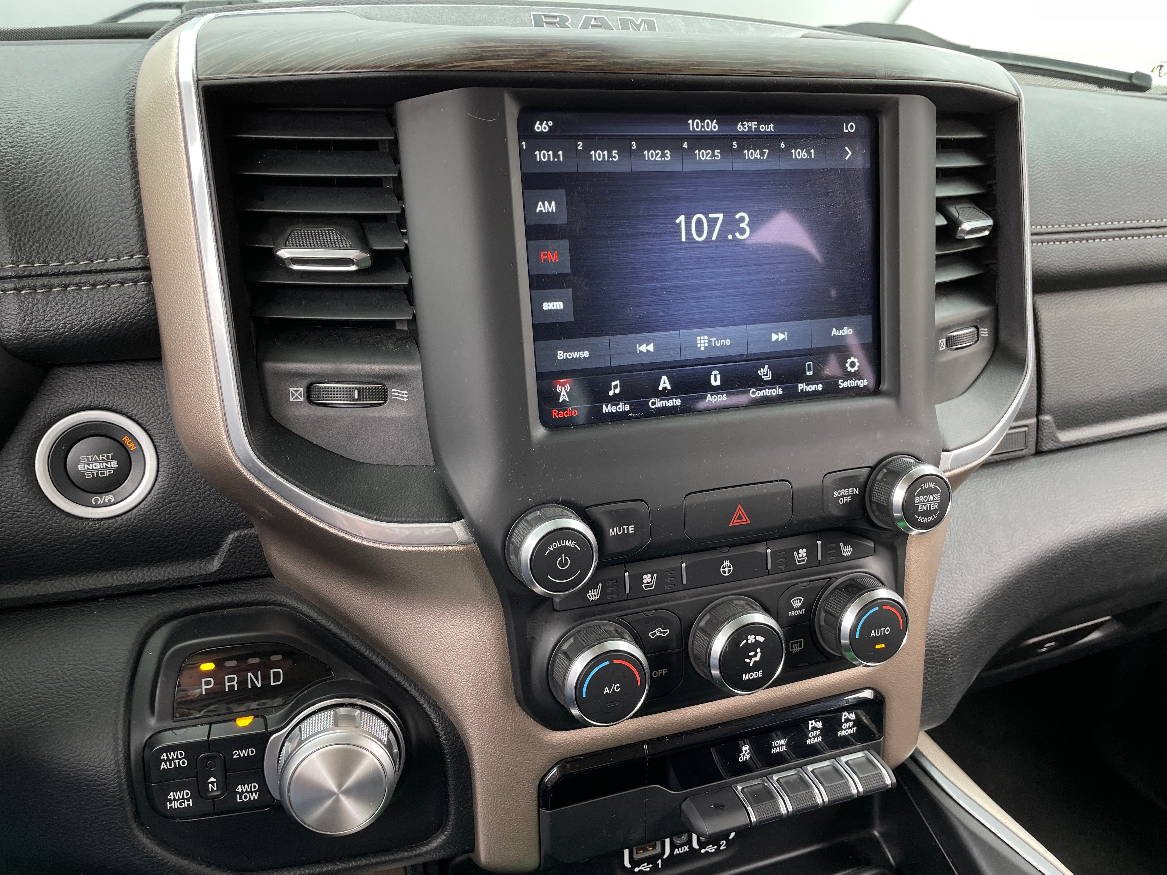 2020 RAM 1500 Laramie 3