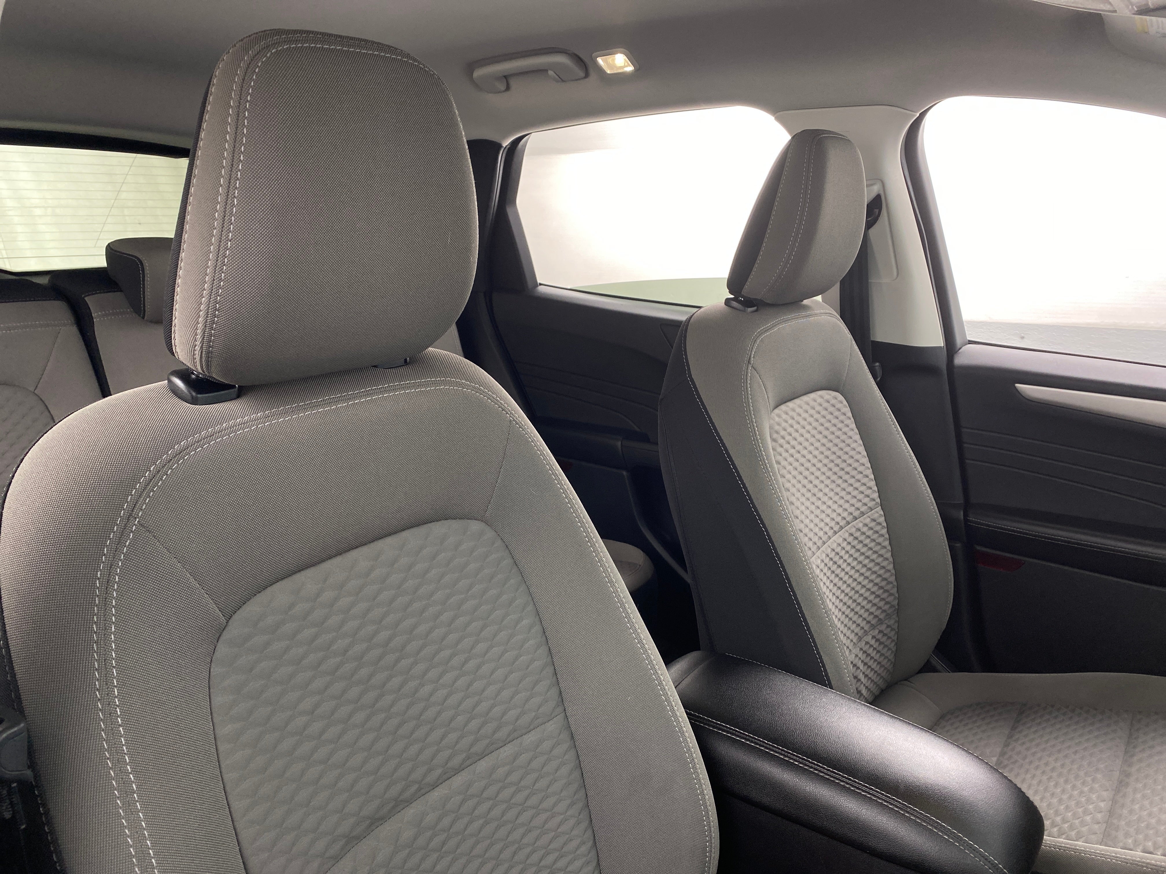 2021 Ford Escape SE 2