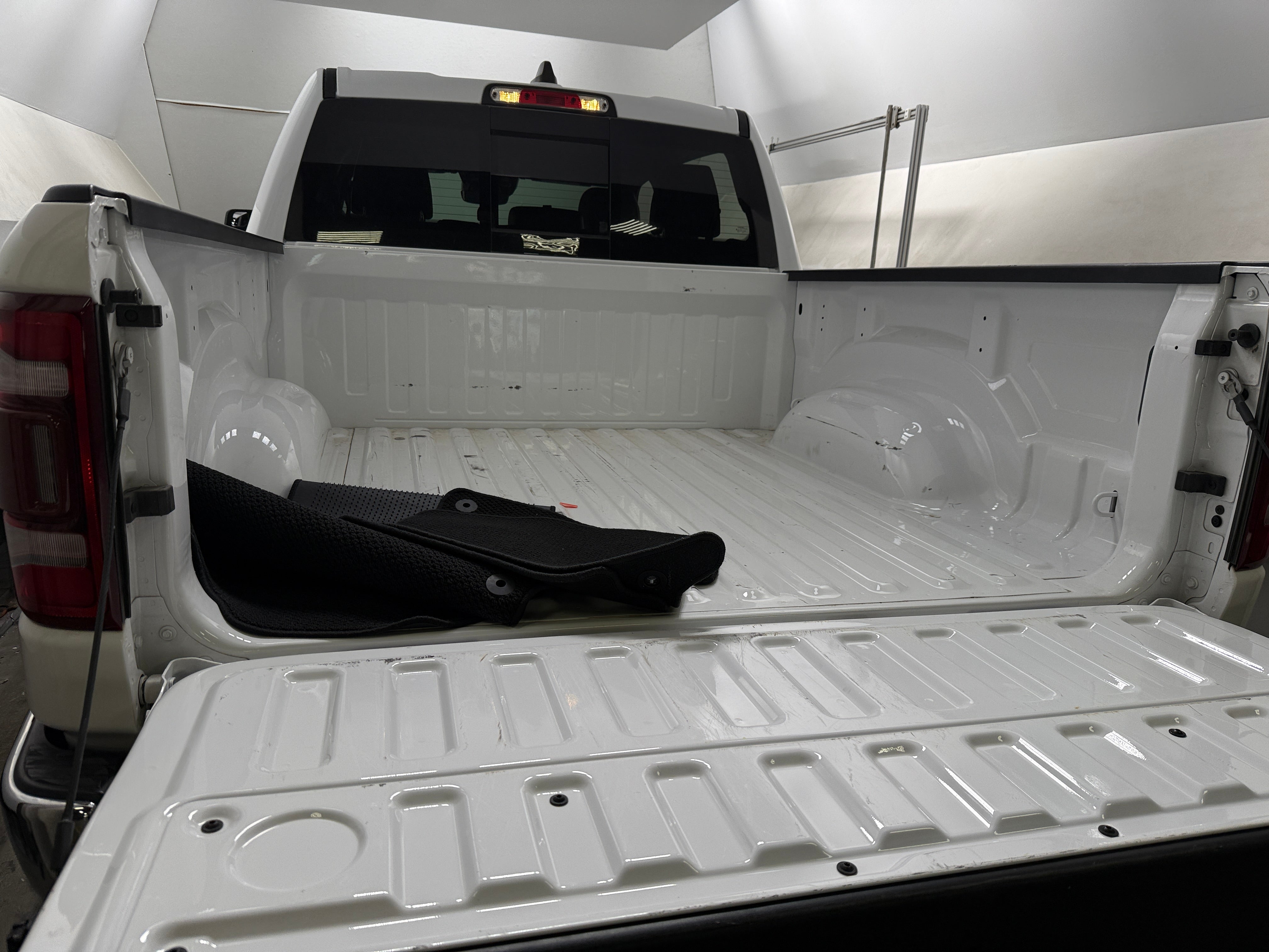 2023 RAM 1500 Laramie 6