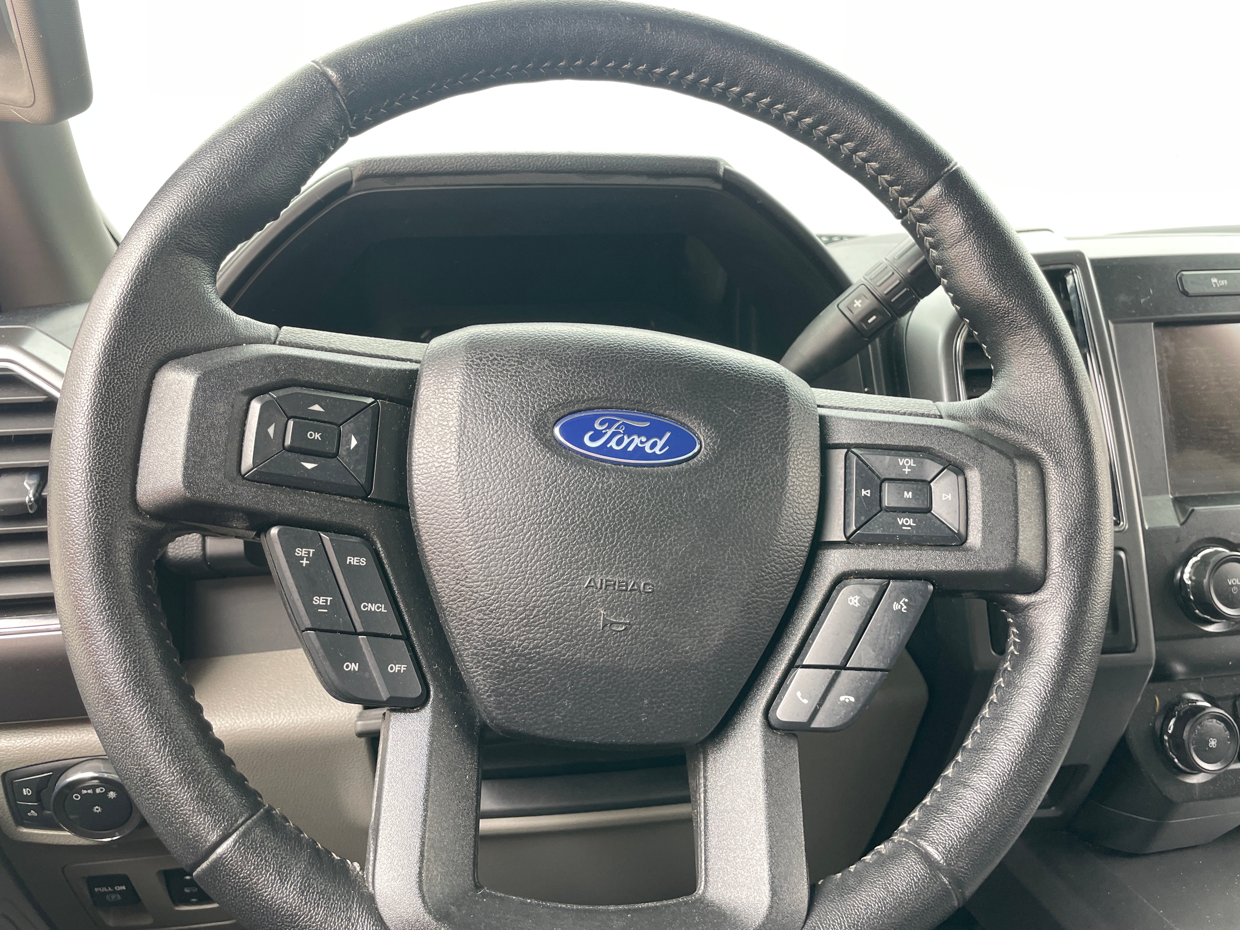 2019 Ford Econoline E-150 5