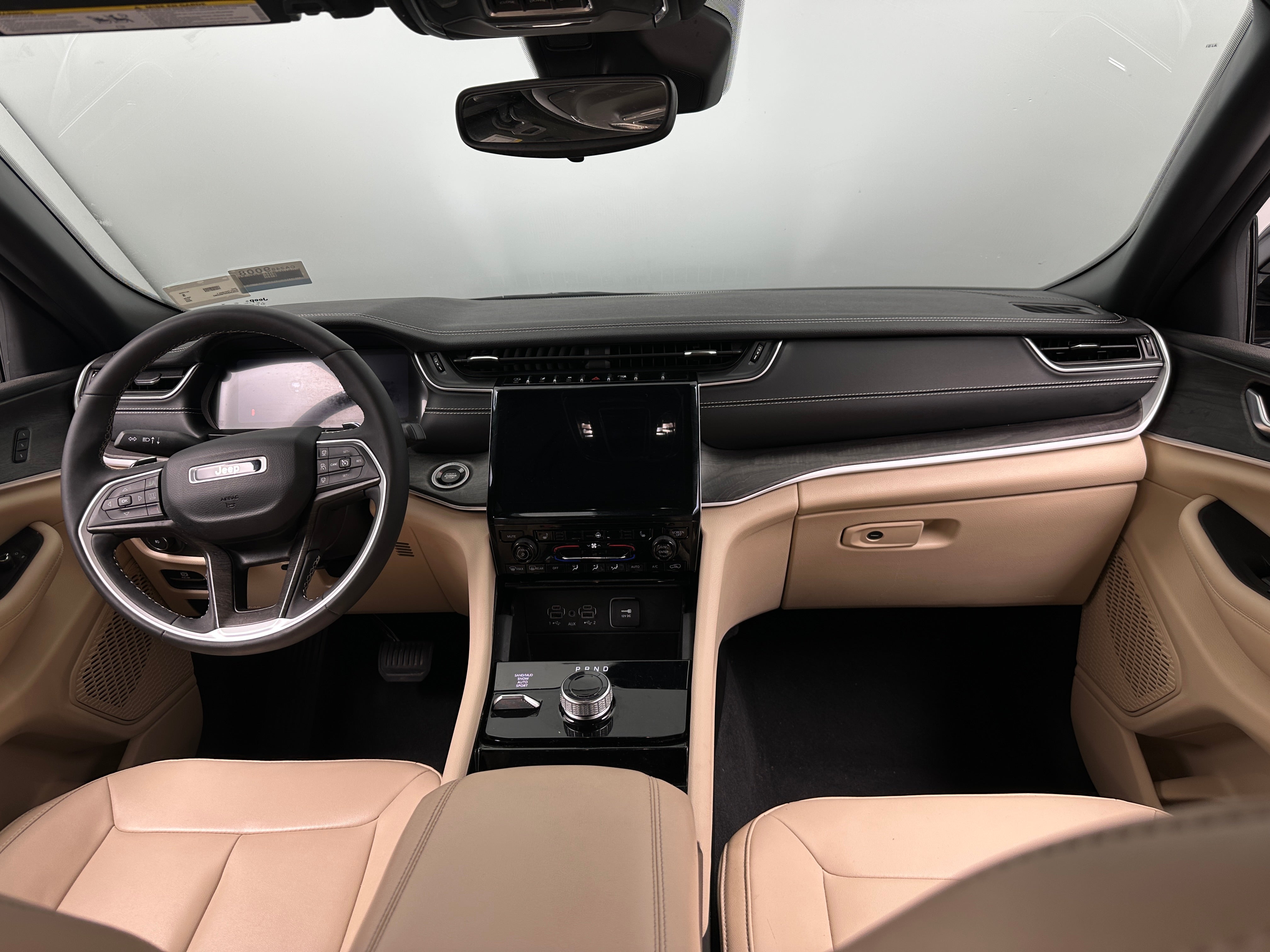 2023 Jeep Grand Cherokee L Limited Edition 2