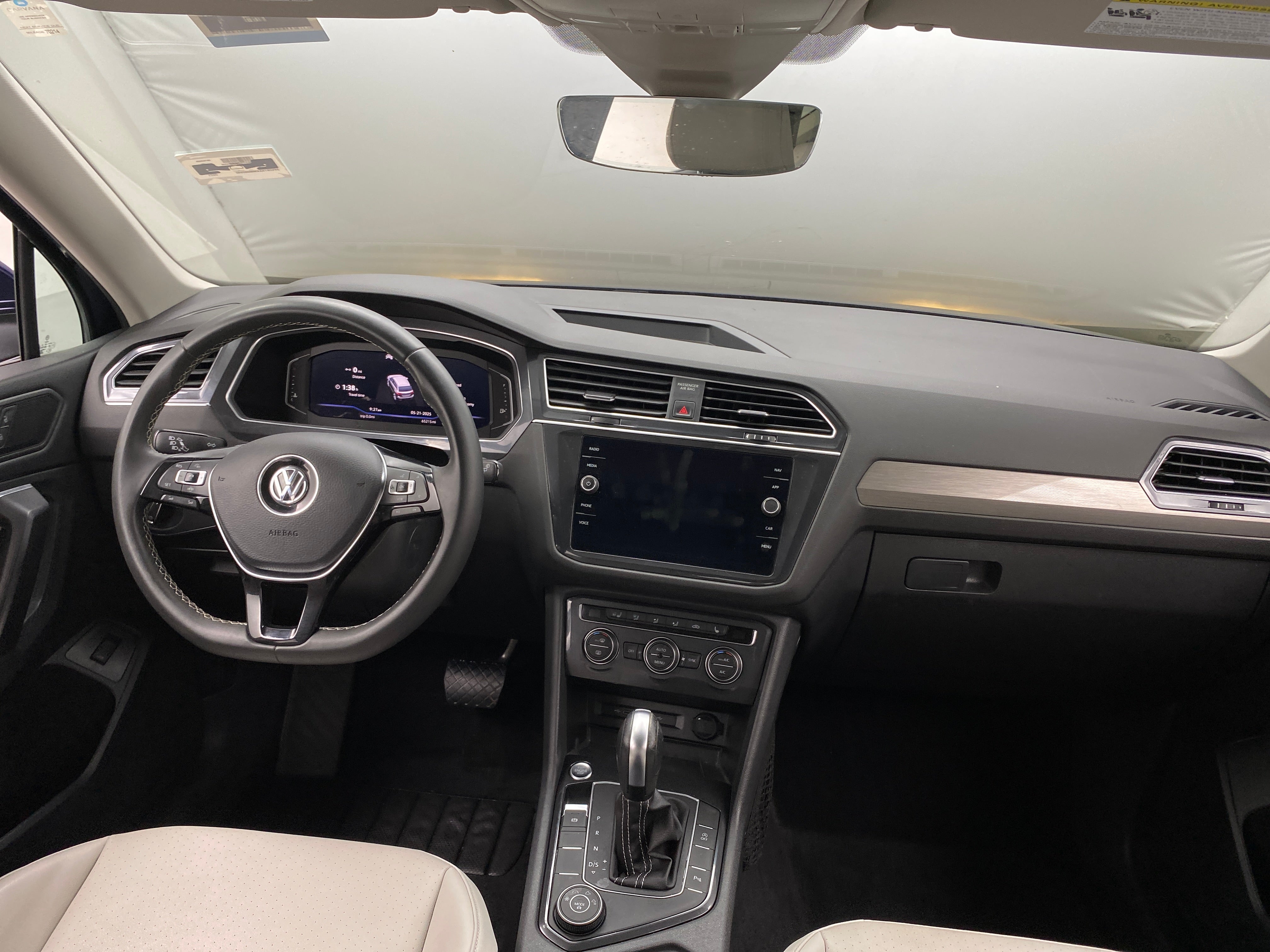 2021 Volkswagen Tiguan SEL 2