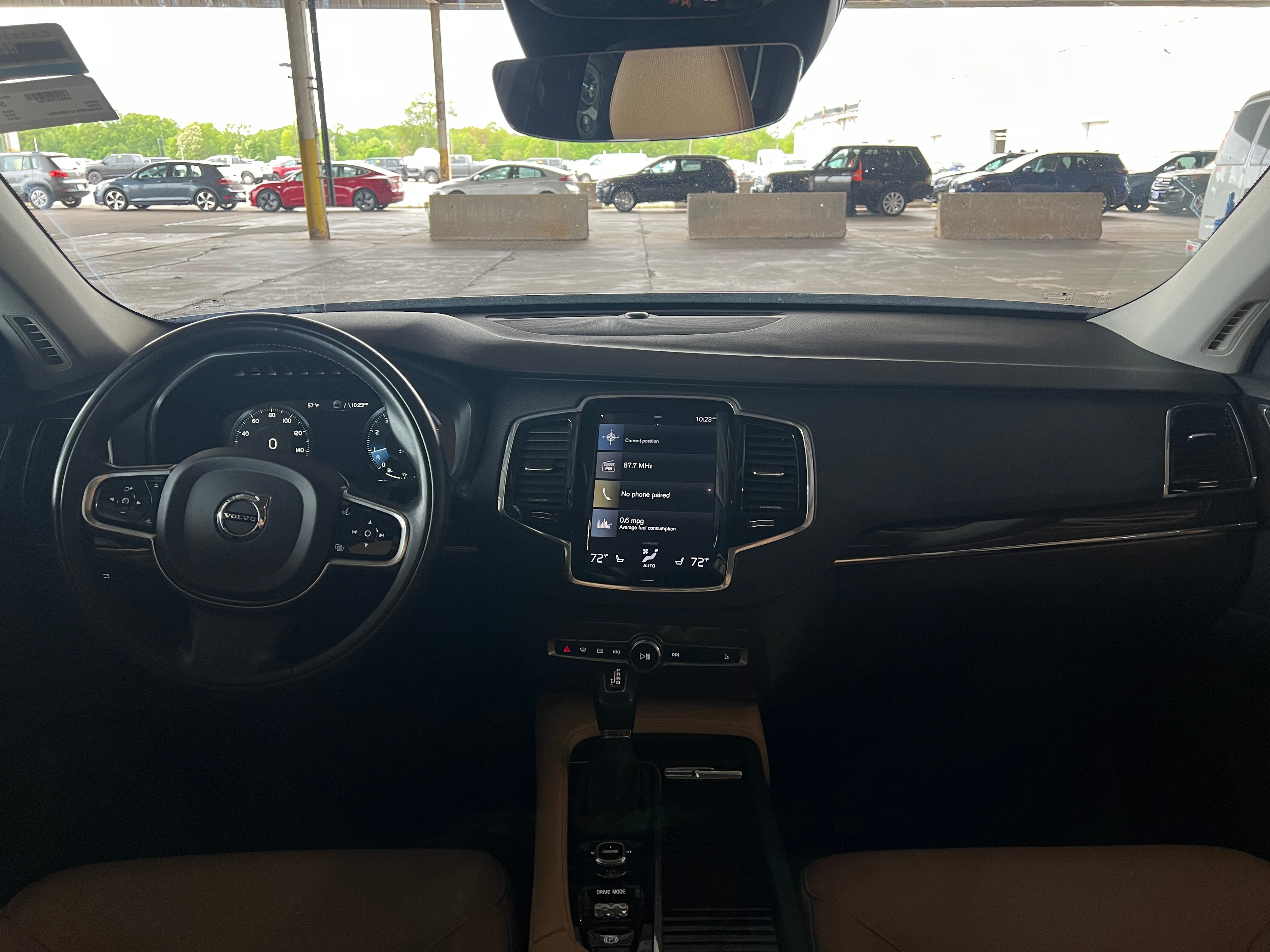 2016 Volvo XC90 T6 Momentum 2