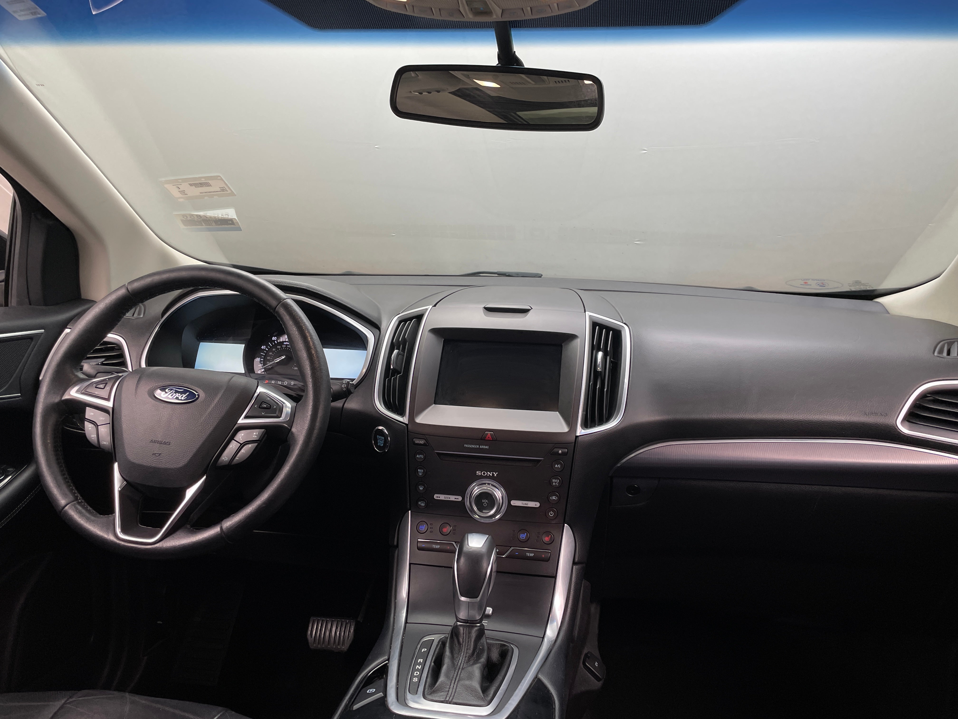 2017 Ford Edge Titanium 2