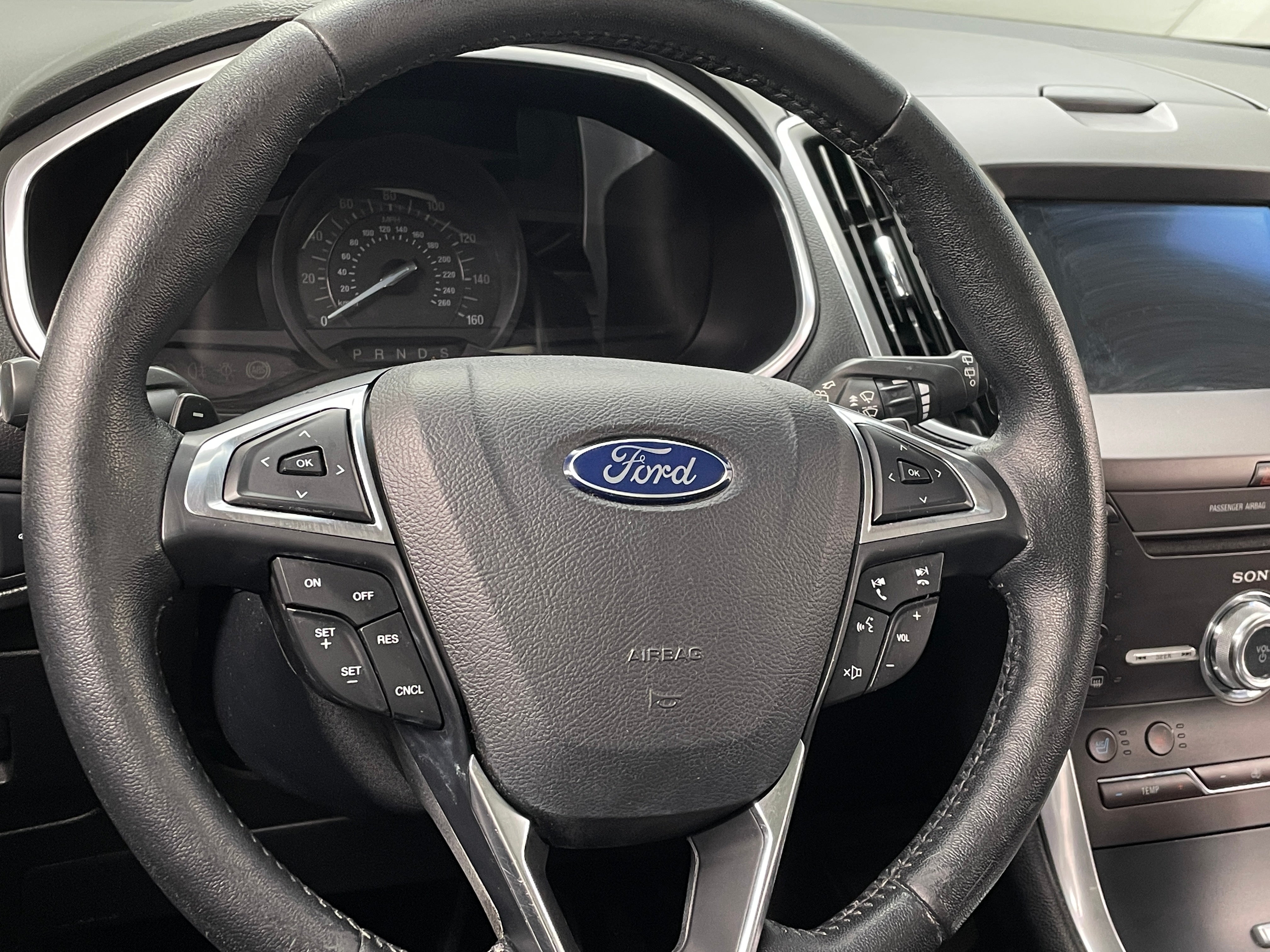 2017 Ford Edge Titanium 4