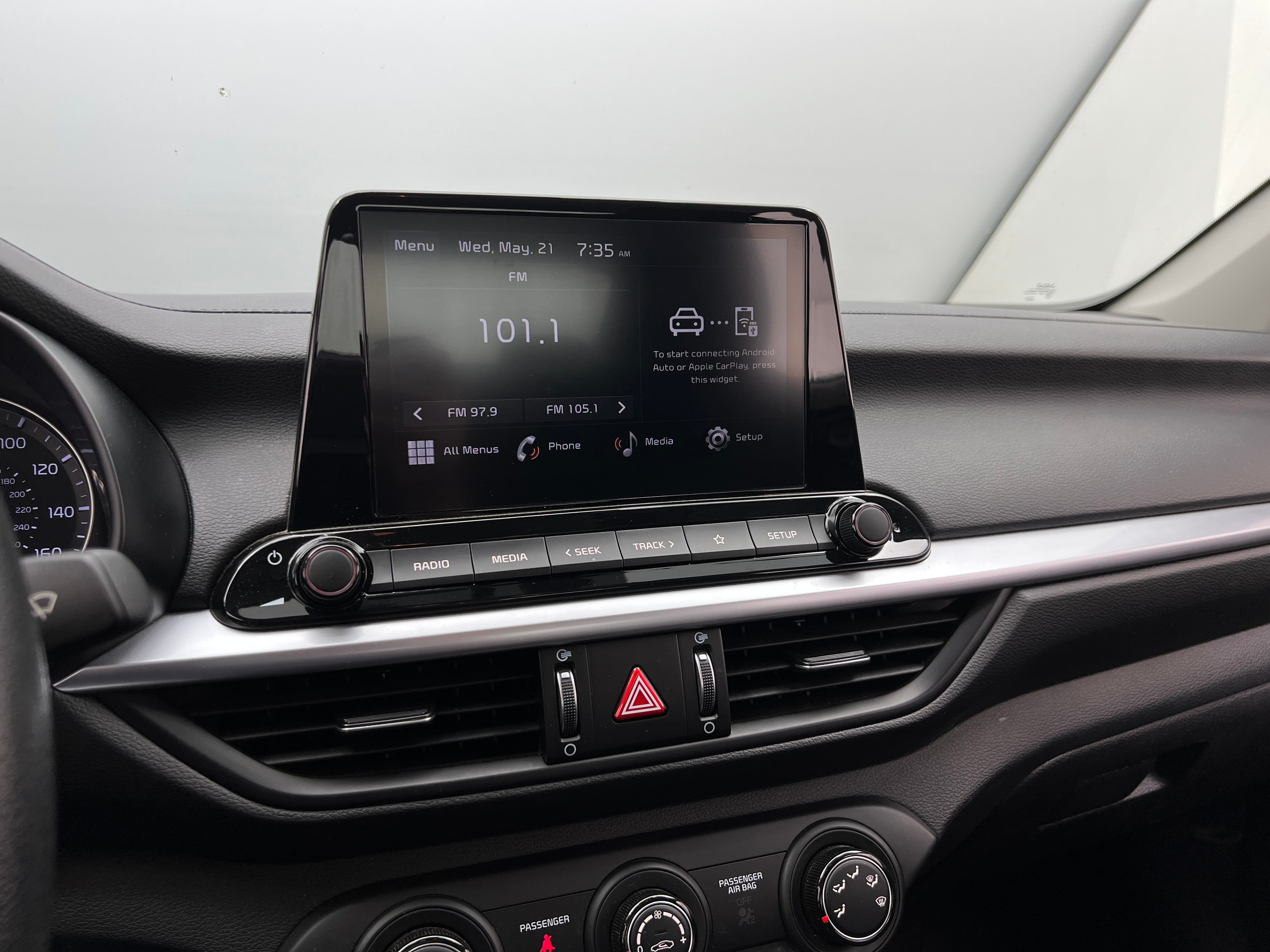 2024 Kia Forte LXS 4
