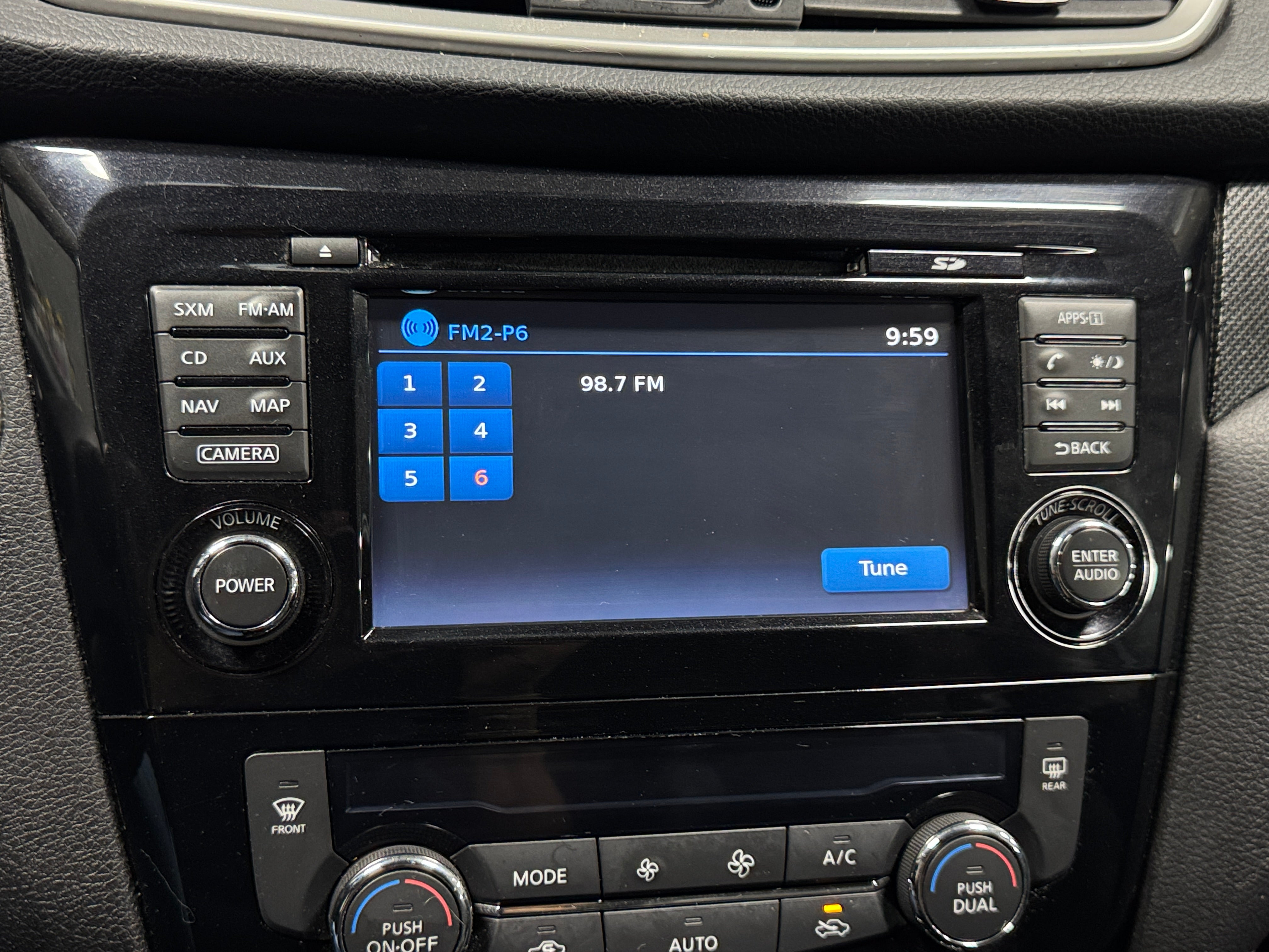 2015 Nissan Rogue SL 3