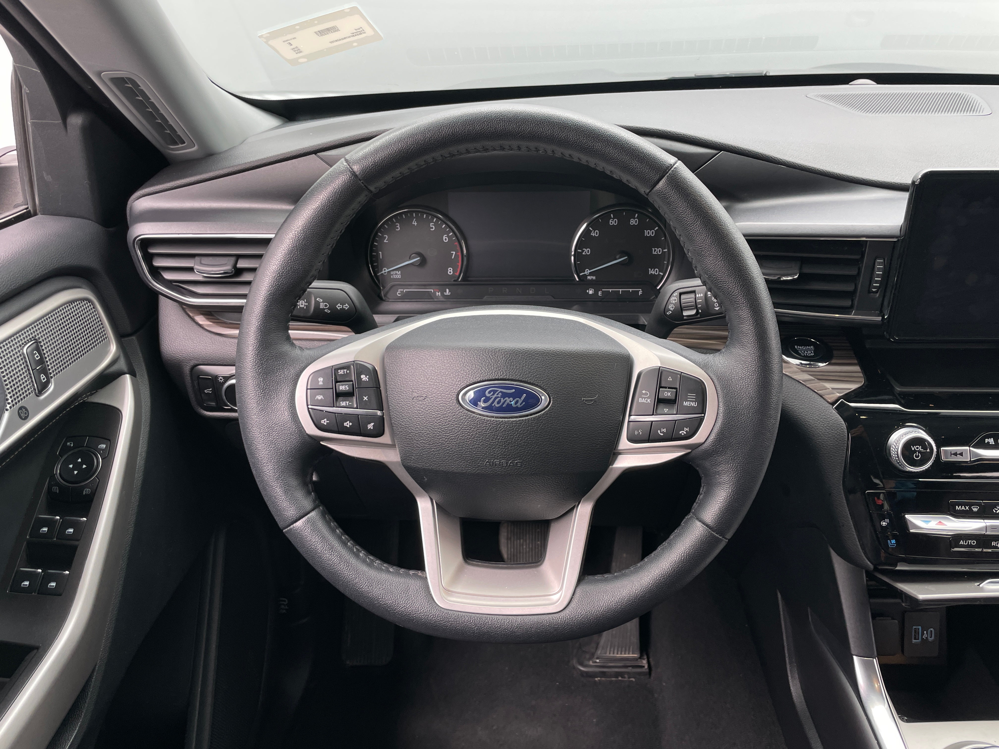 2024 Ford Explorer Limited 4