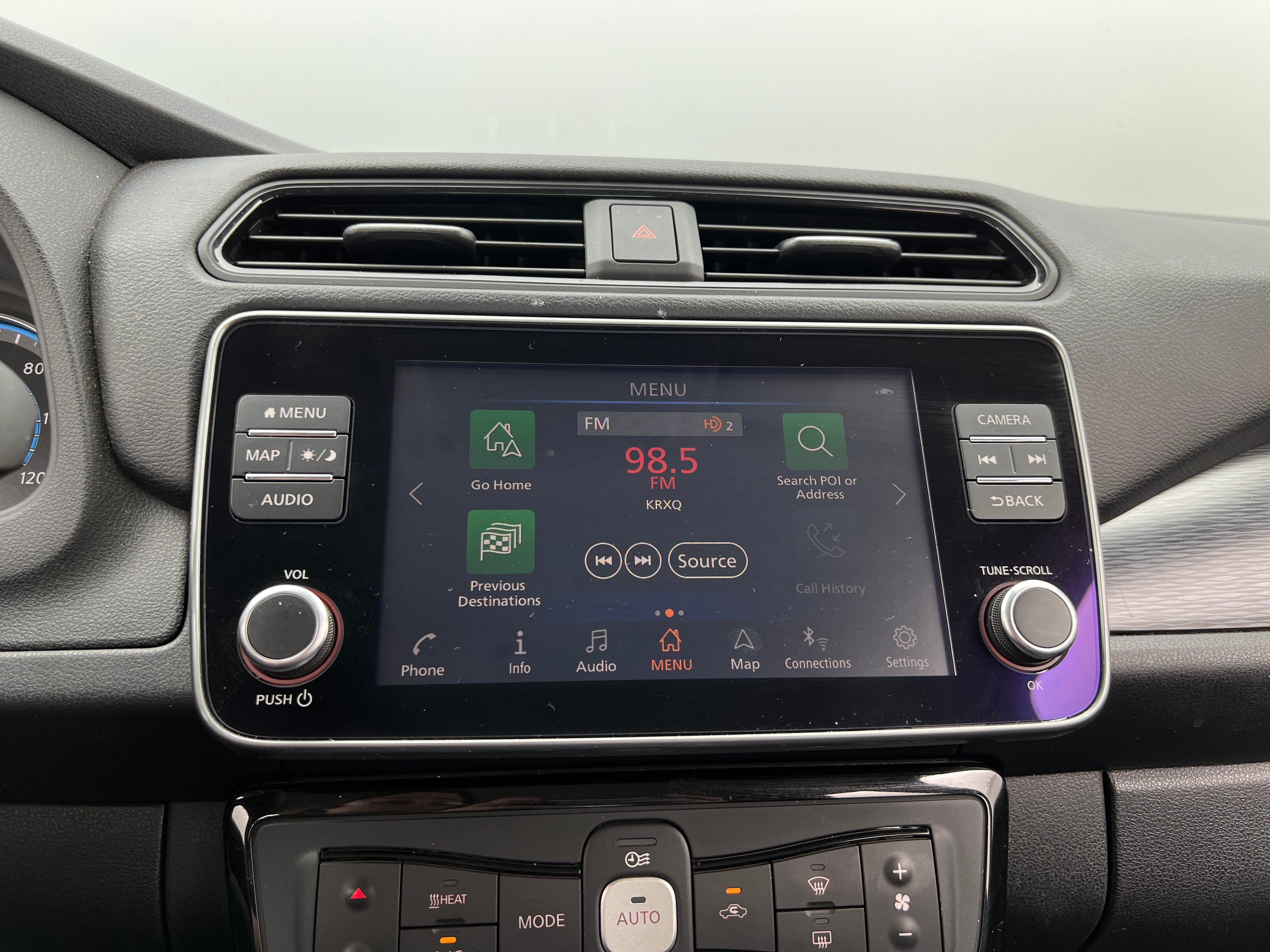 2021 Nissan Leaf SV 4