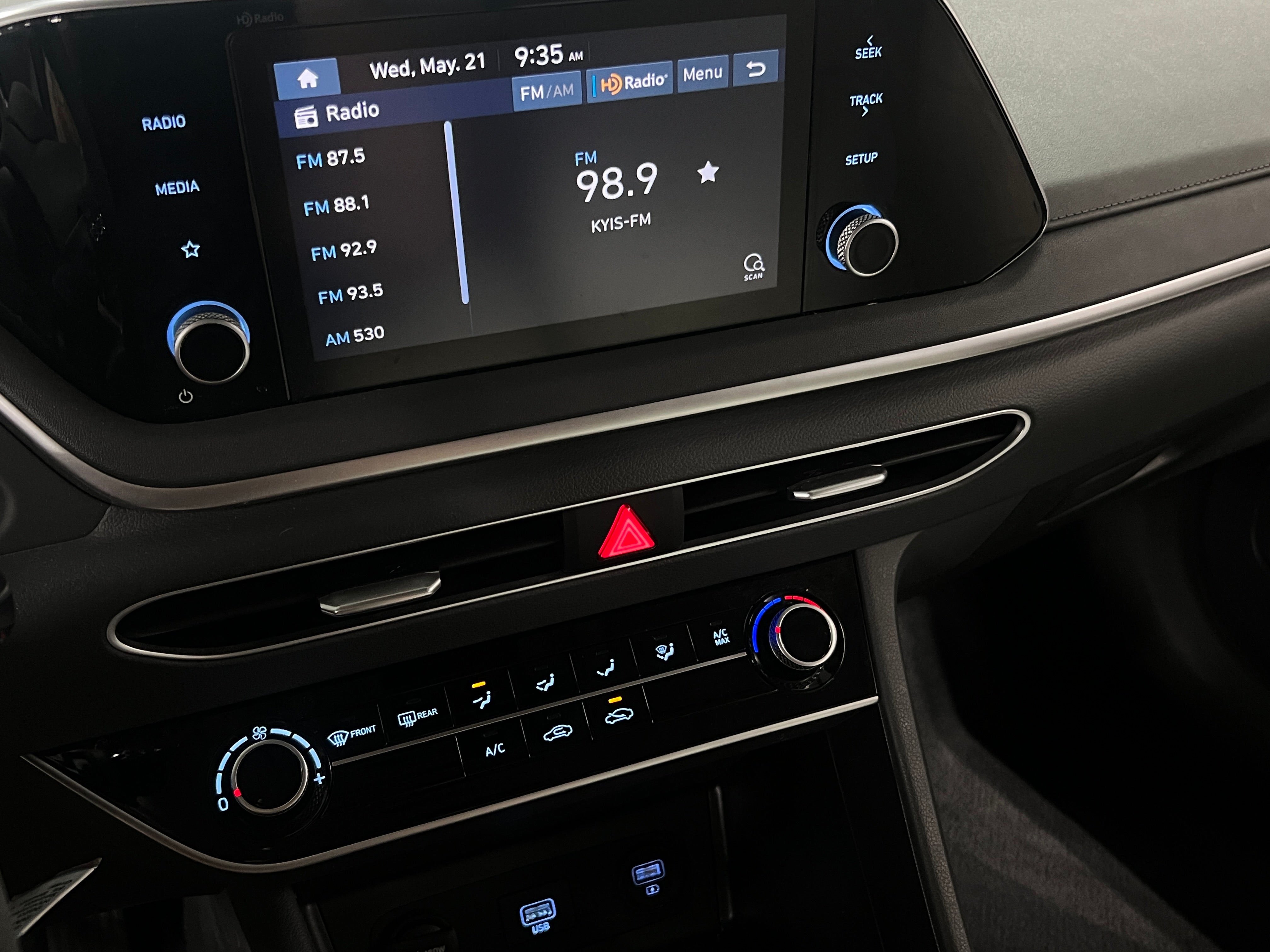 2023 Hyundai Sonata SE 4