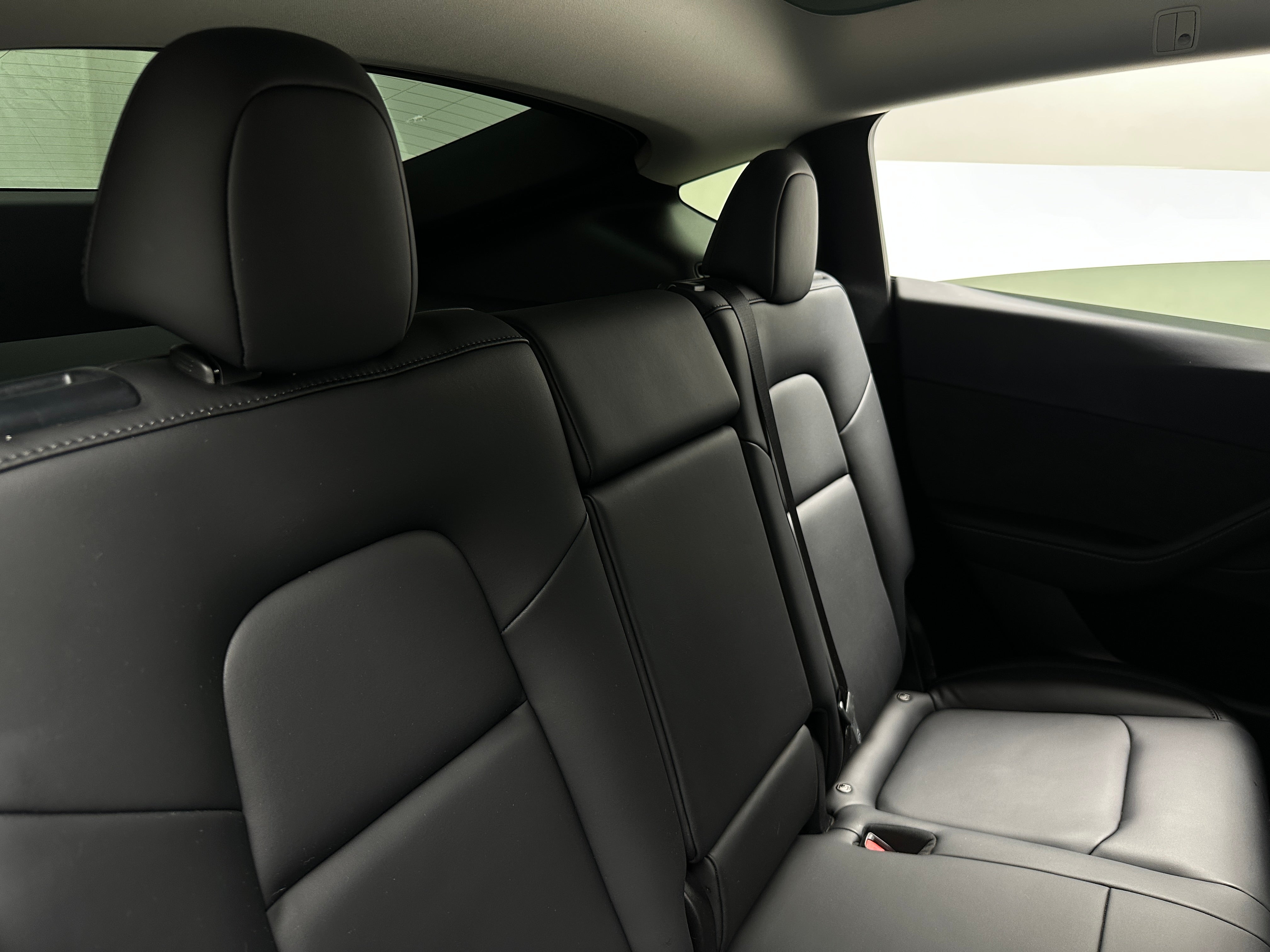 2024 Tesla Model Y Long Range 4