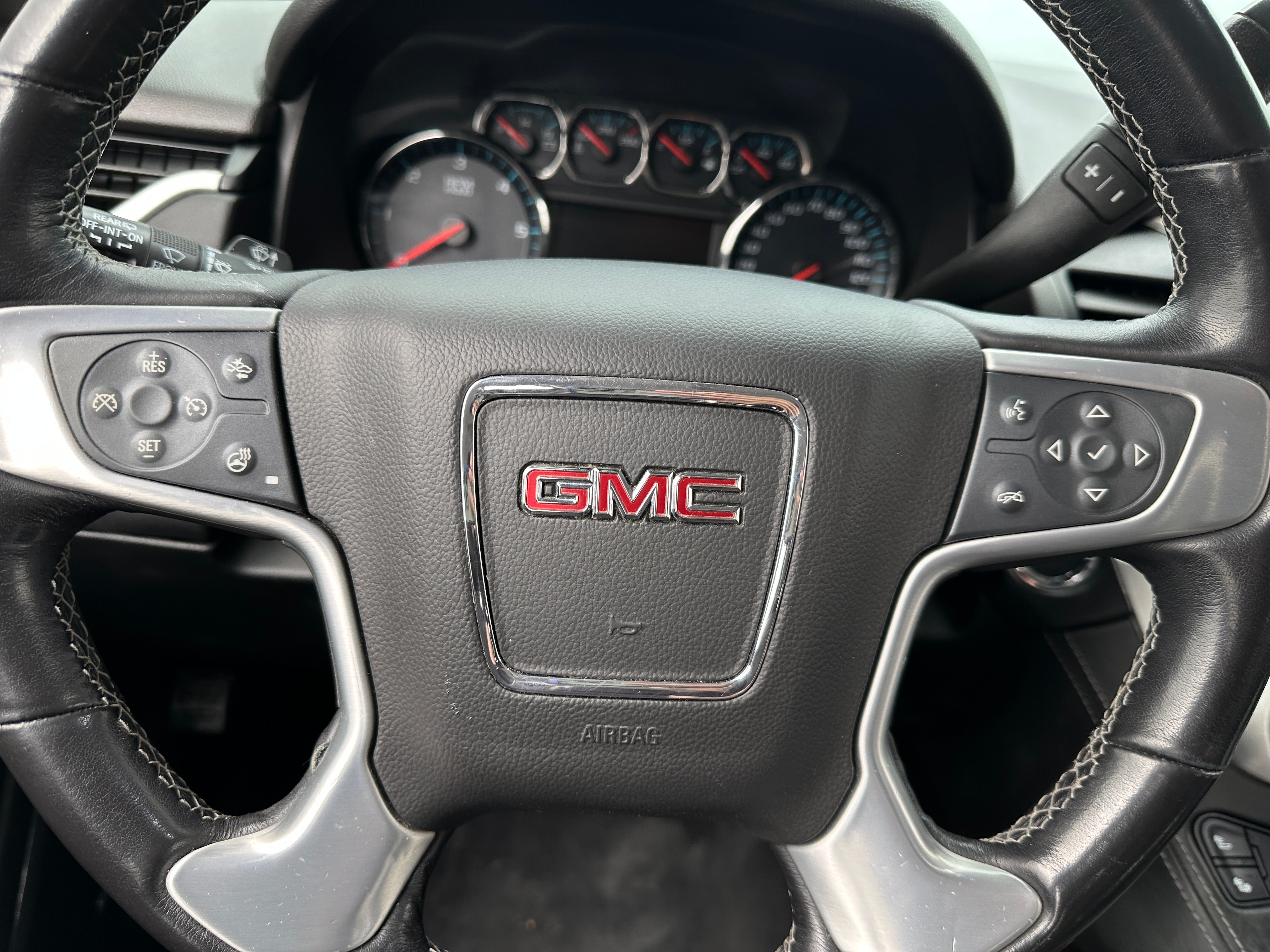 2020 GMC Yukon SLT 4