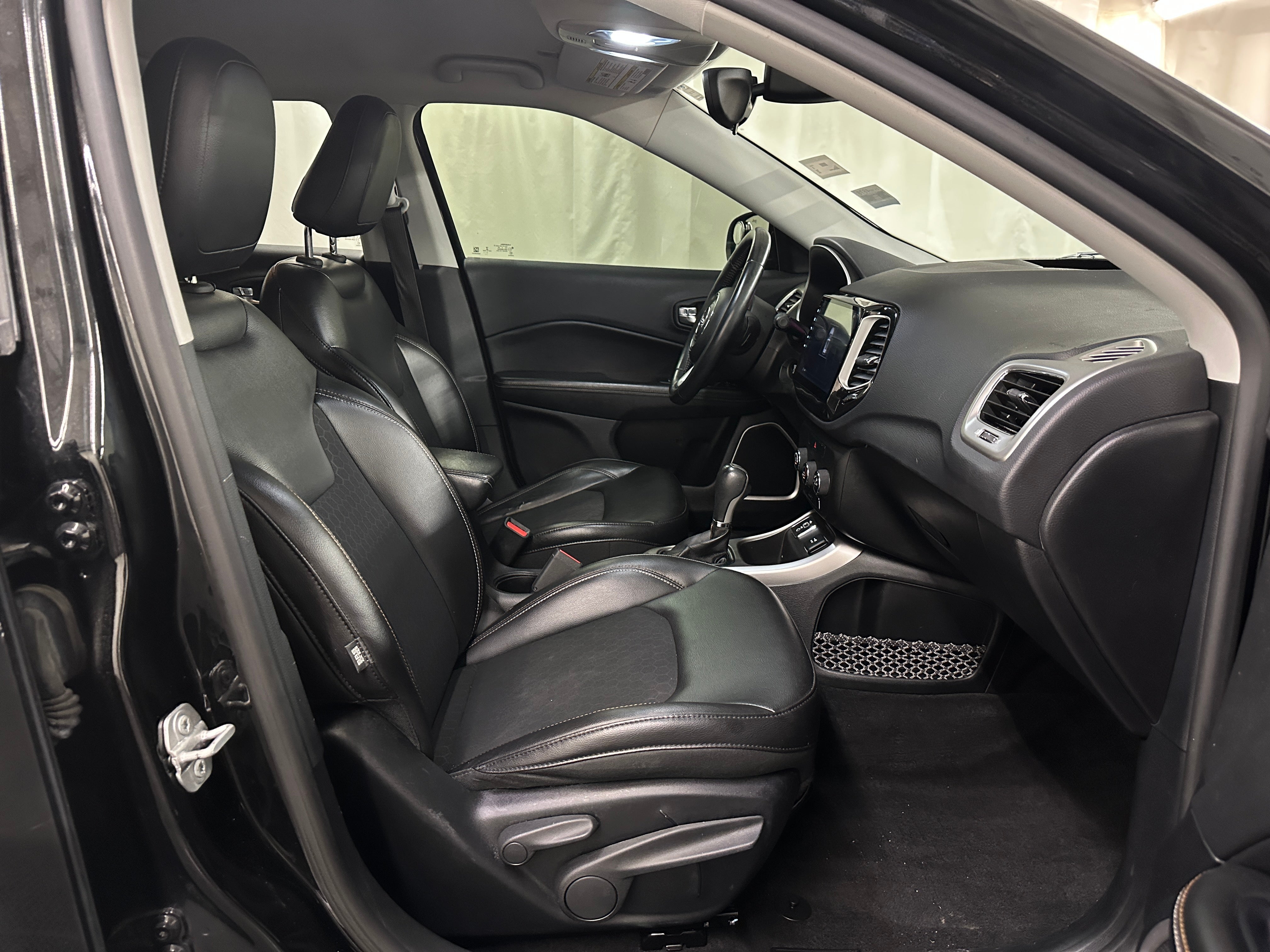 2018 Jeep Compass Latitude 2