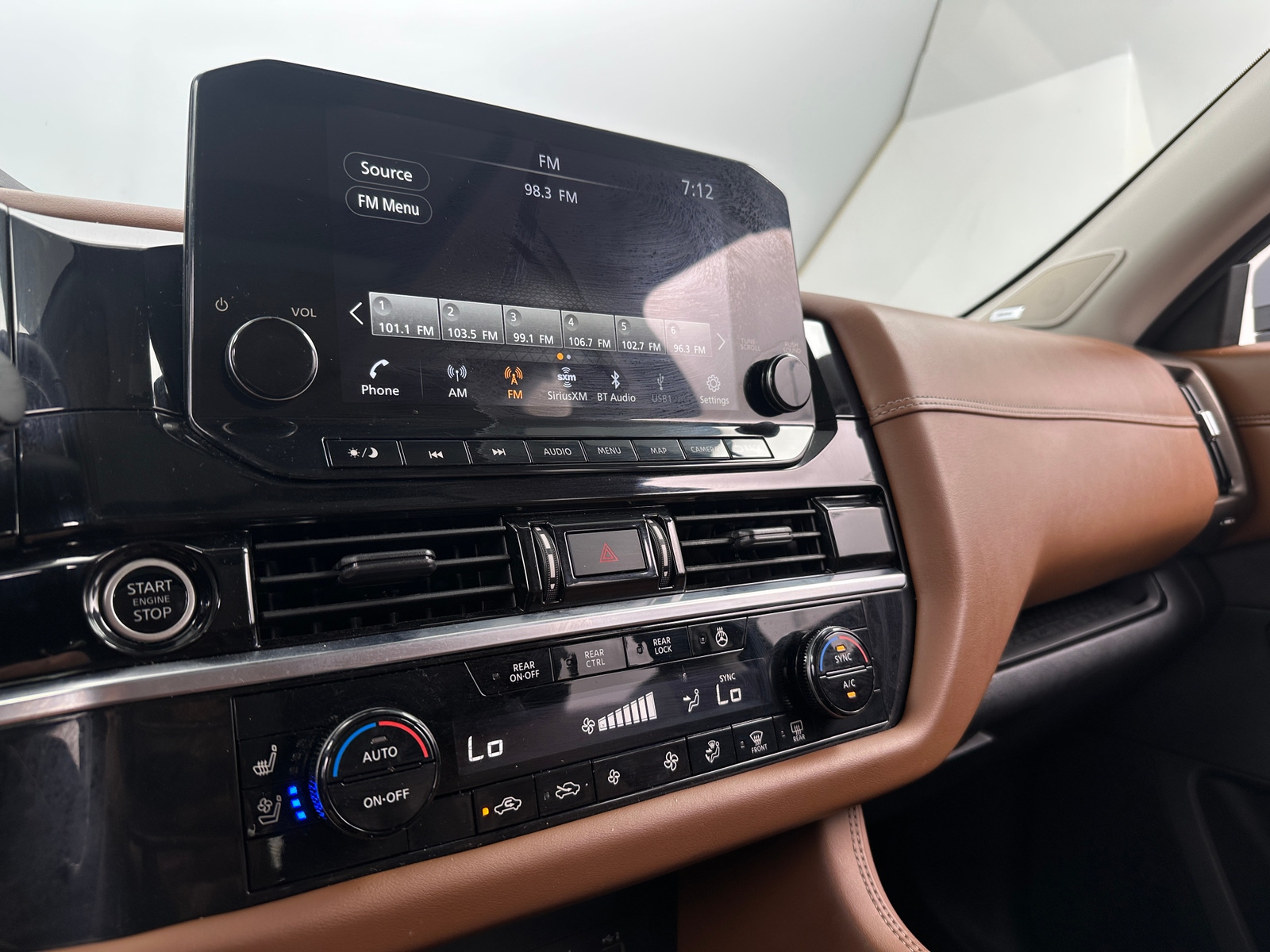 Thumbnail: 2023 Nissan Pathfinder - 4