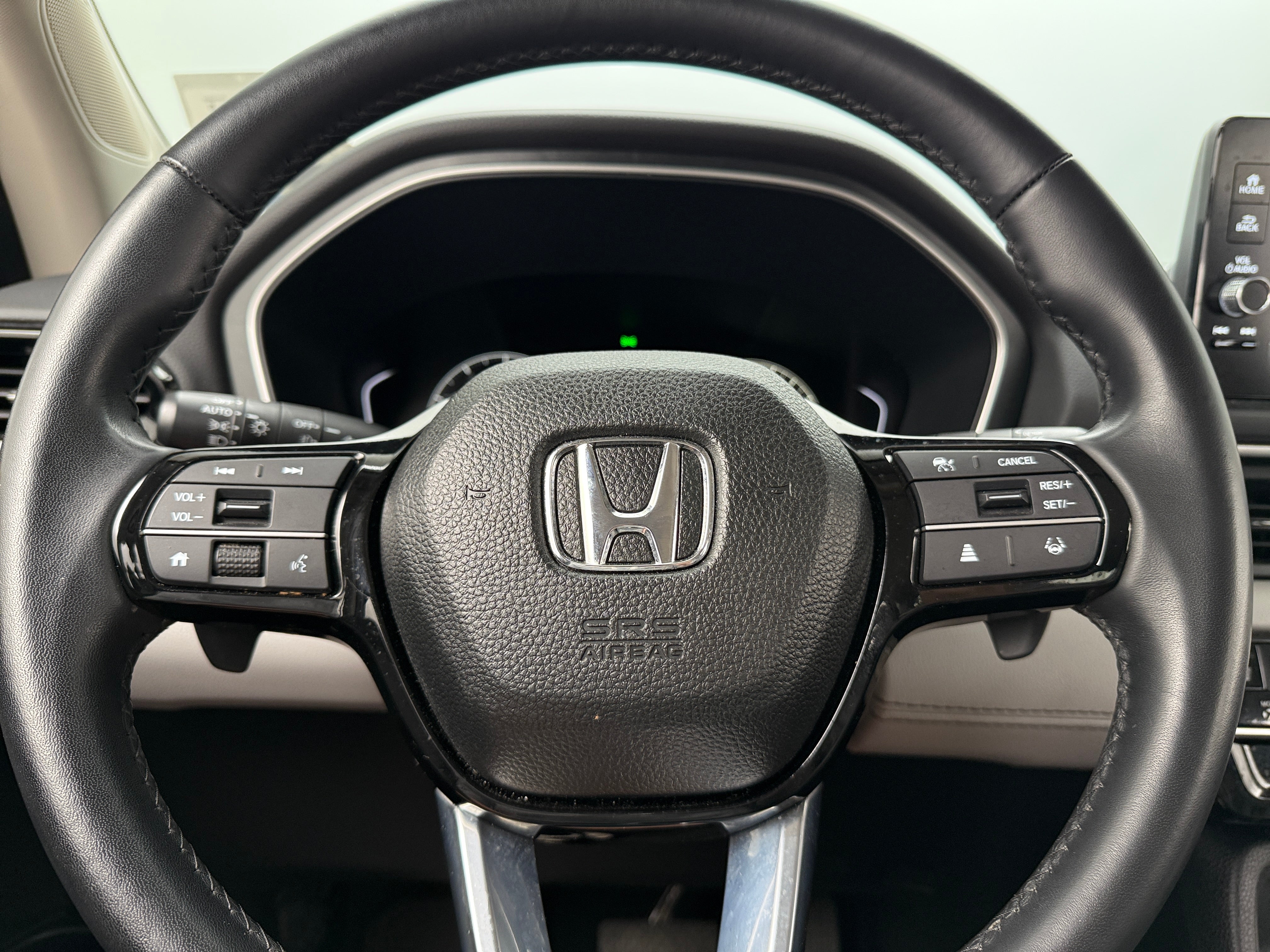 2024 Honda Pilot EX-L 4