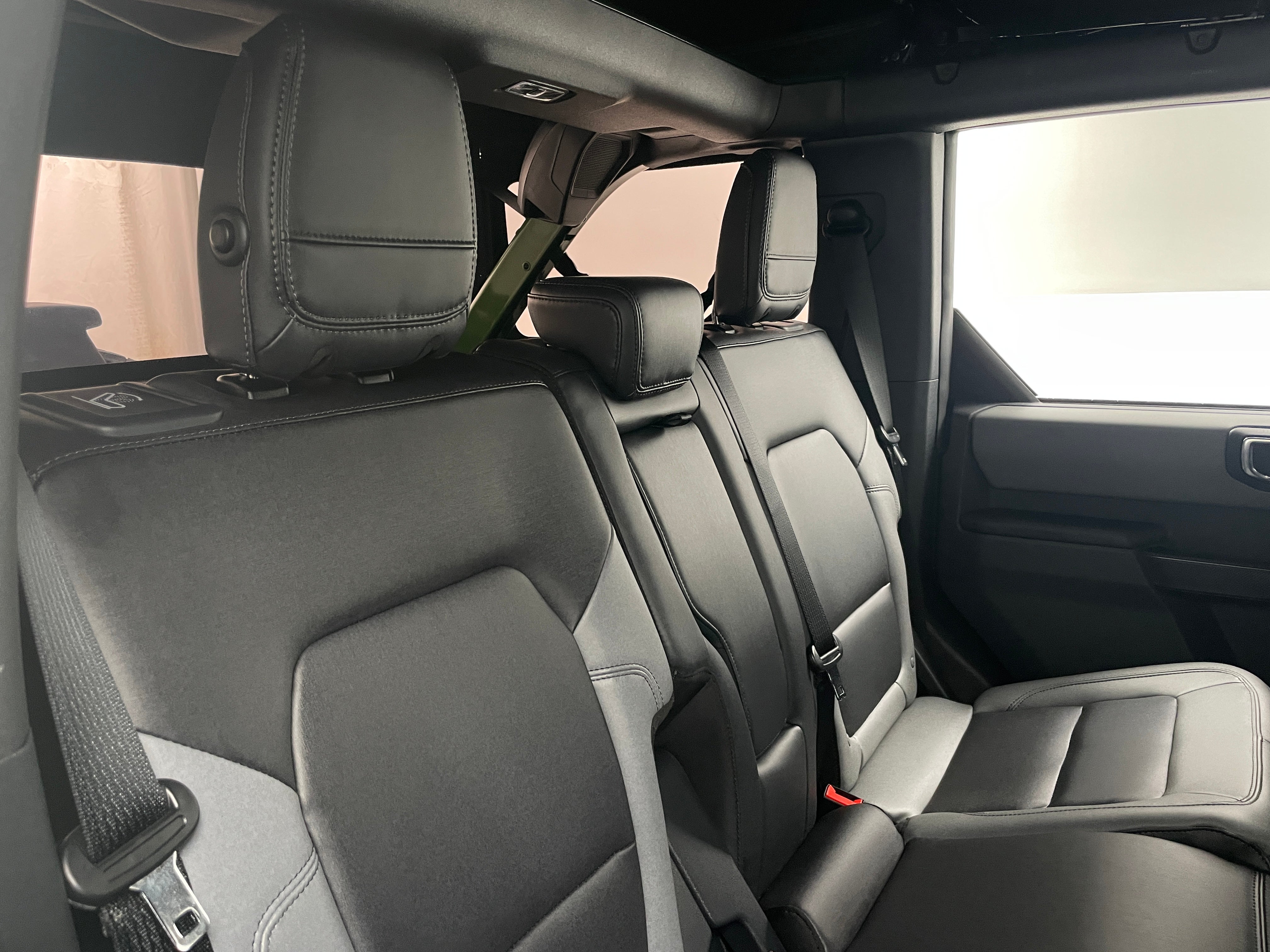 2024 Ford Bronco Black Diamond 6